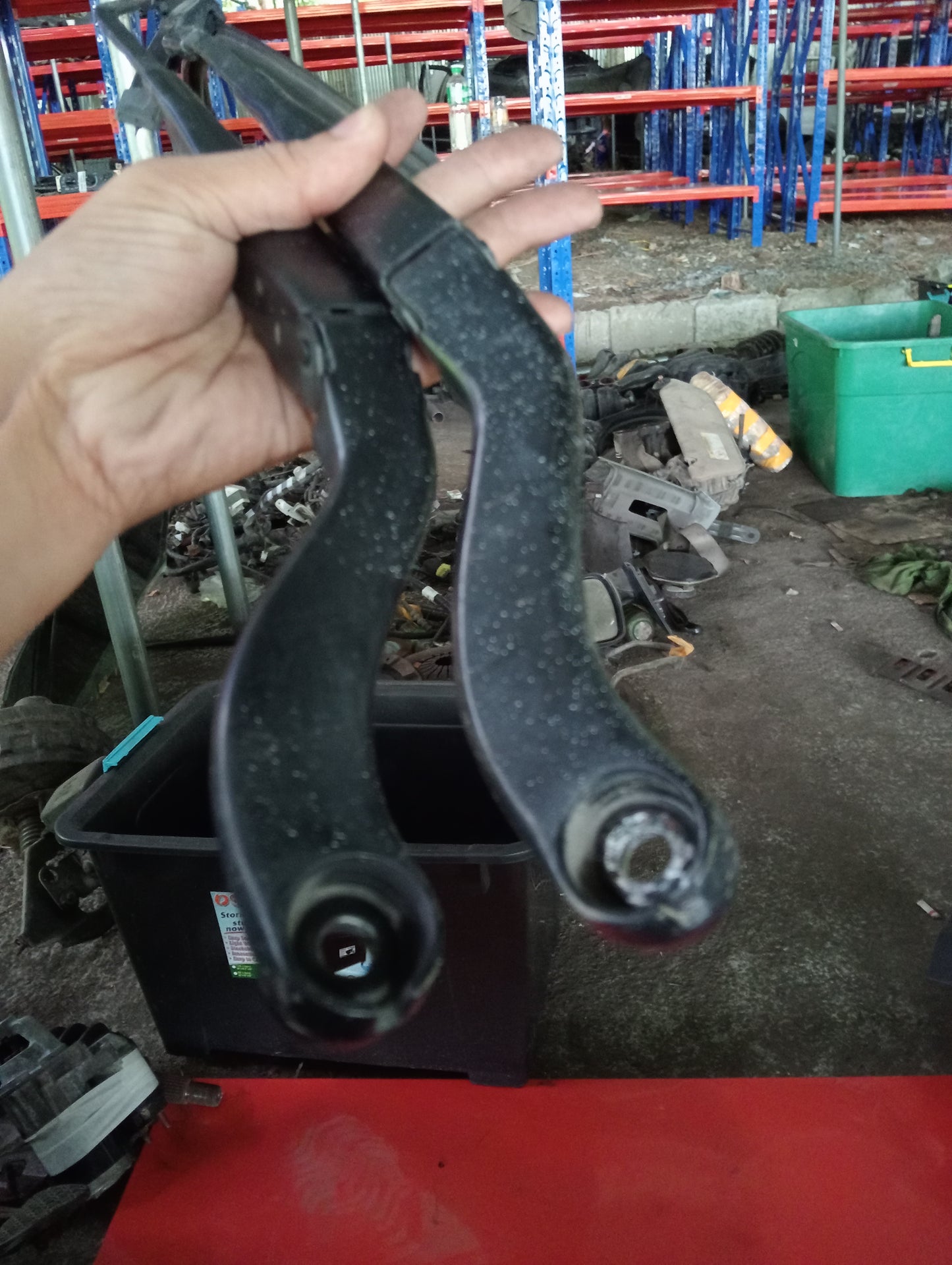 Ford Ecosport | Titanium | Wiper Arm L&R