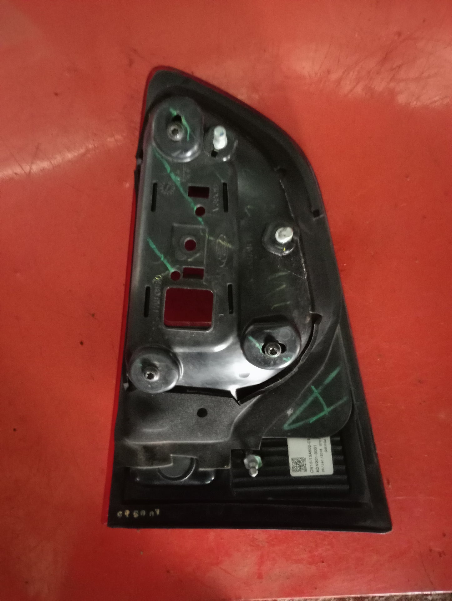 Ford Ecosport | Titanium | Tail Light Driver Side Garnish