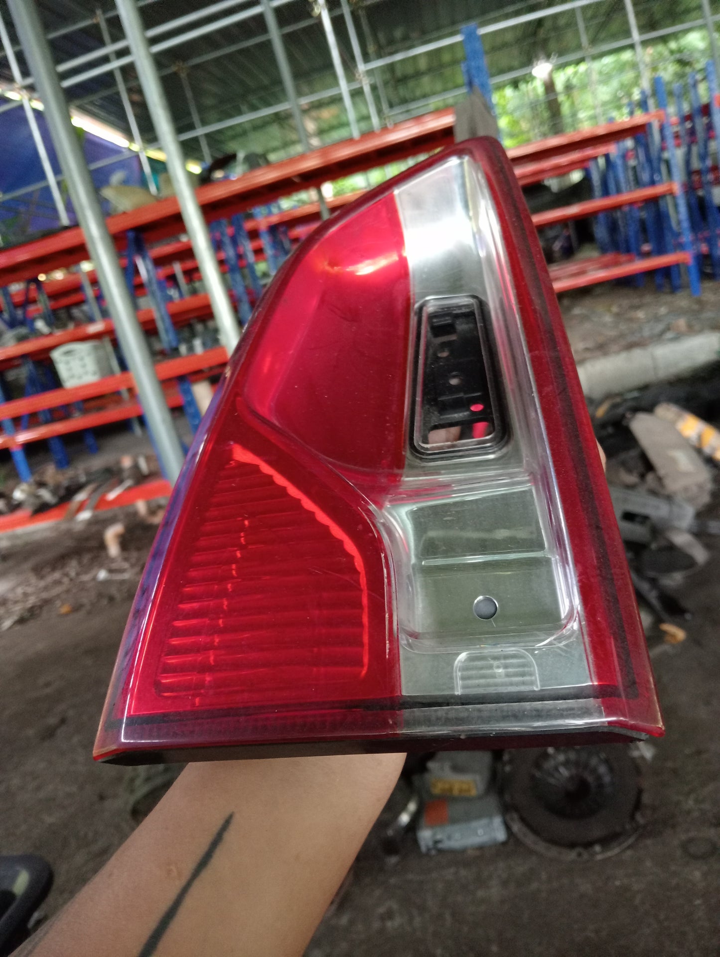 Ford Ecosport | Titanium | Tail Light Driver Side Garnish