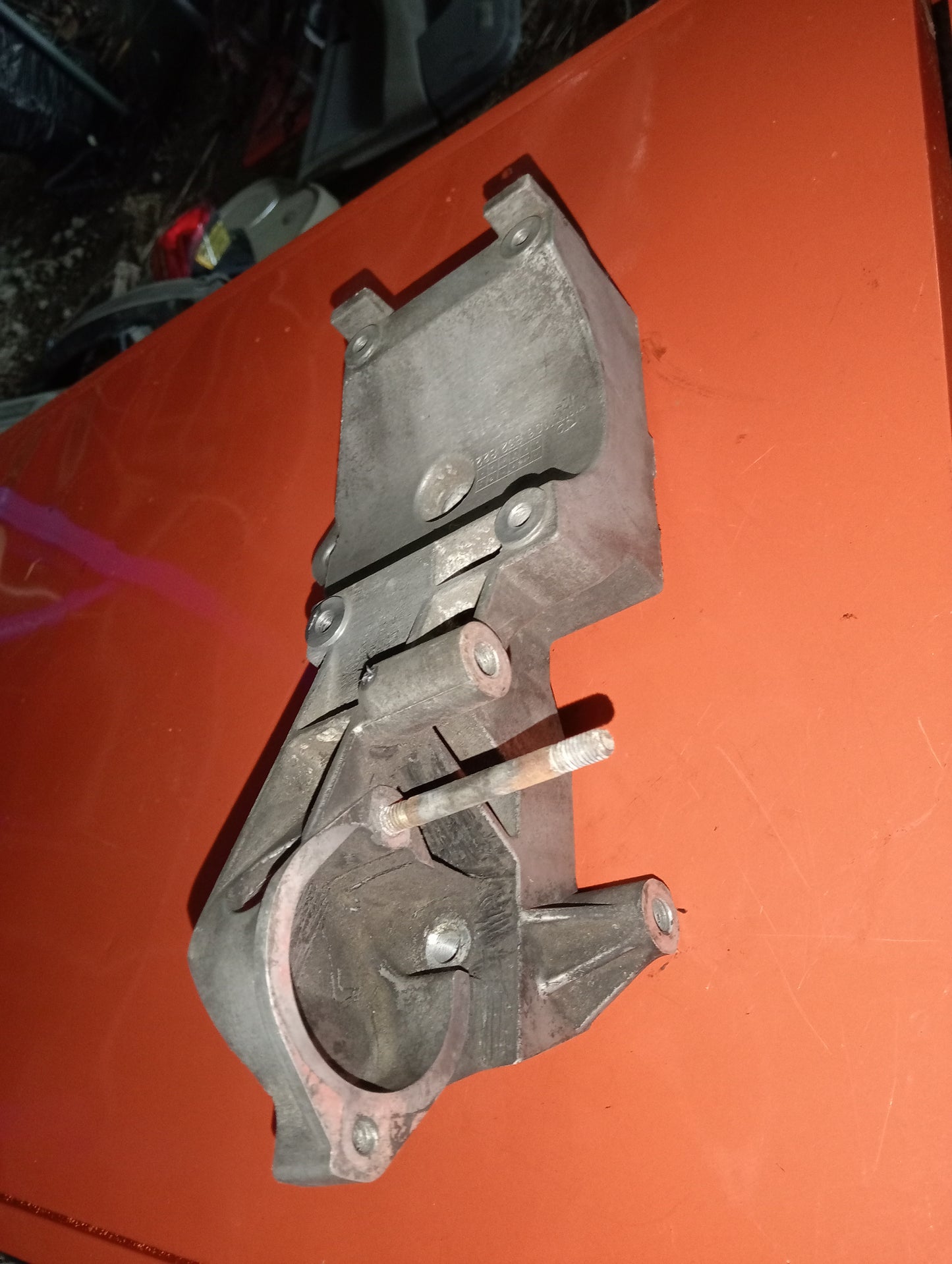 Chevrolet | Aveo | Alternator Bracket