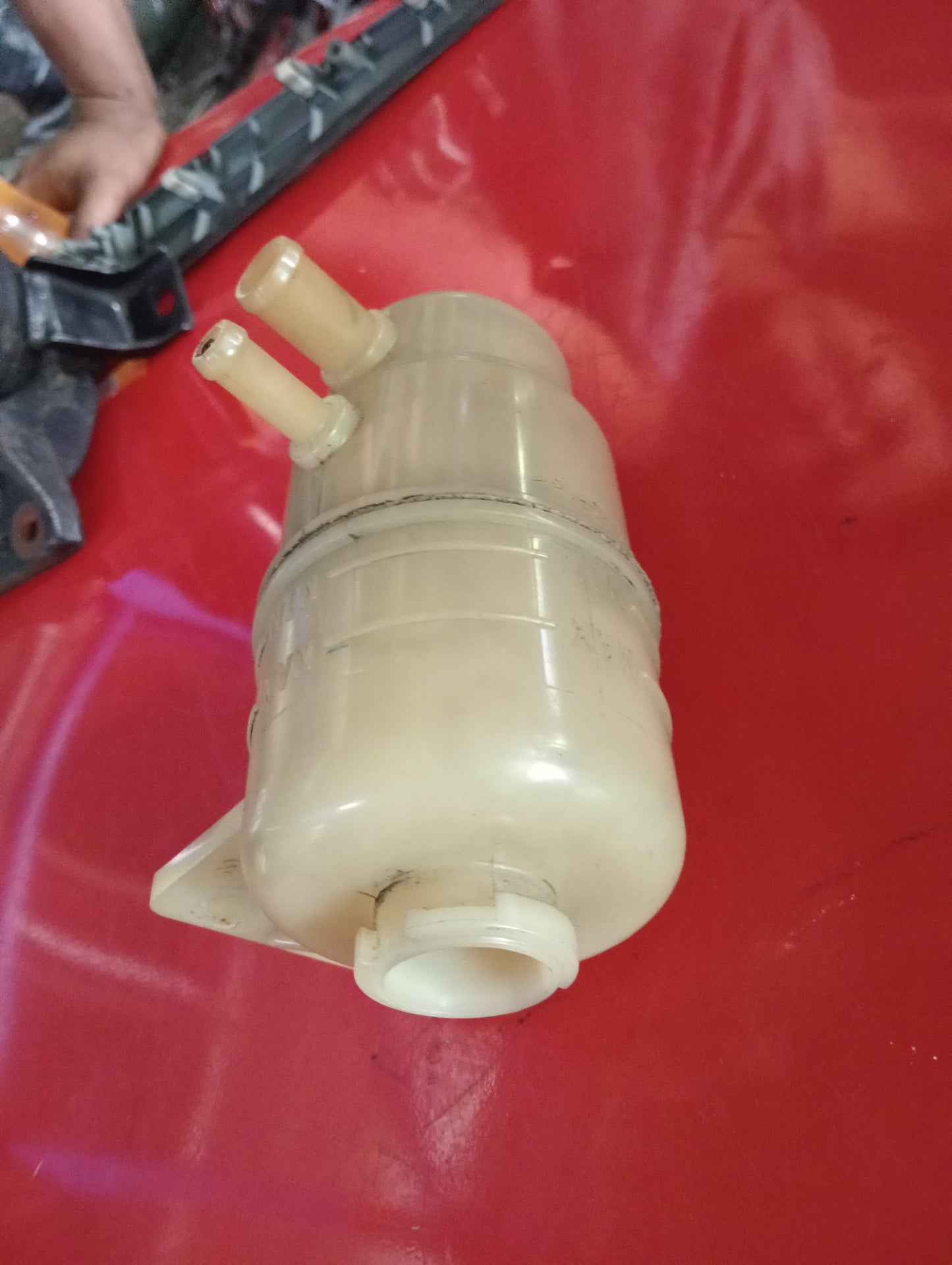 Mitsubishi | Cedia | Fluid Tank (No Cap)
