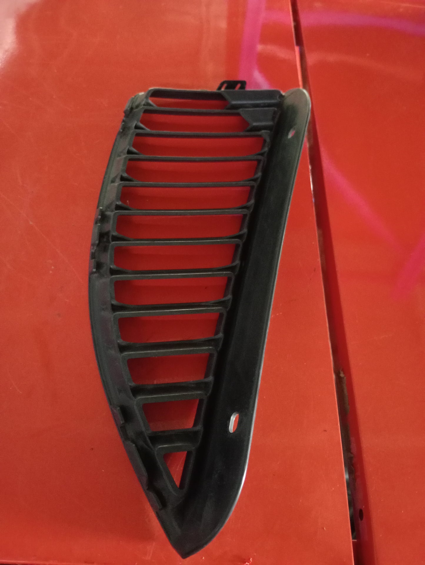Mitsubishi | Cedia | Inner Grill