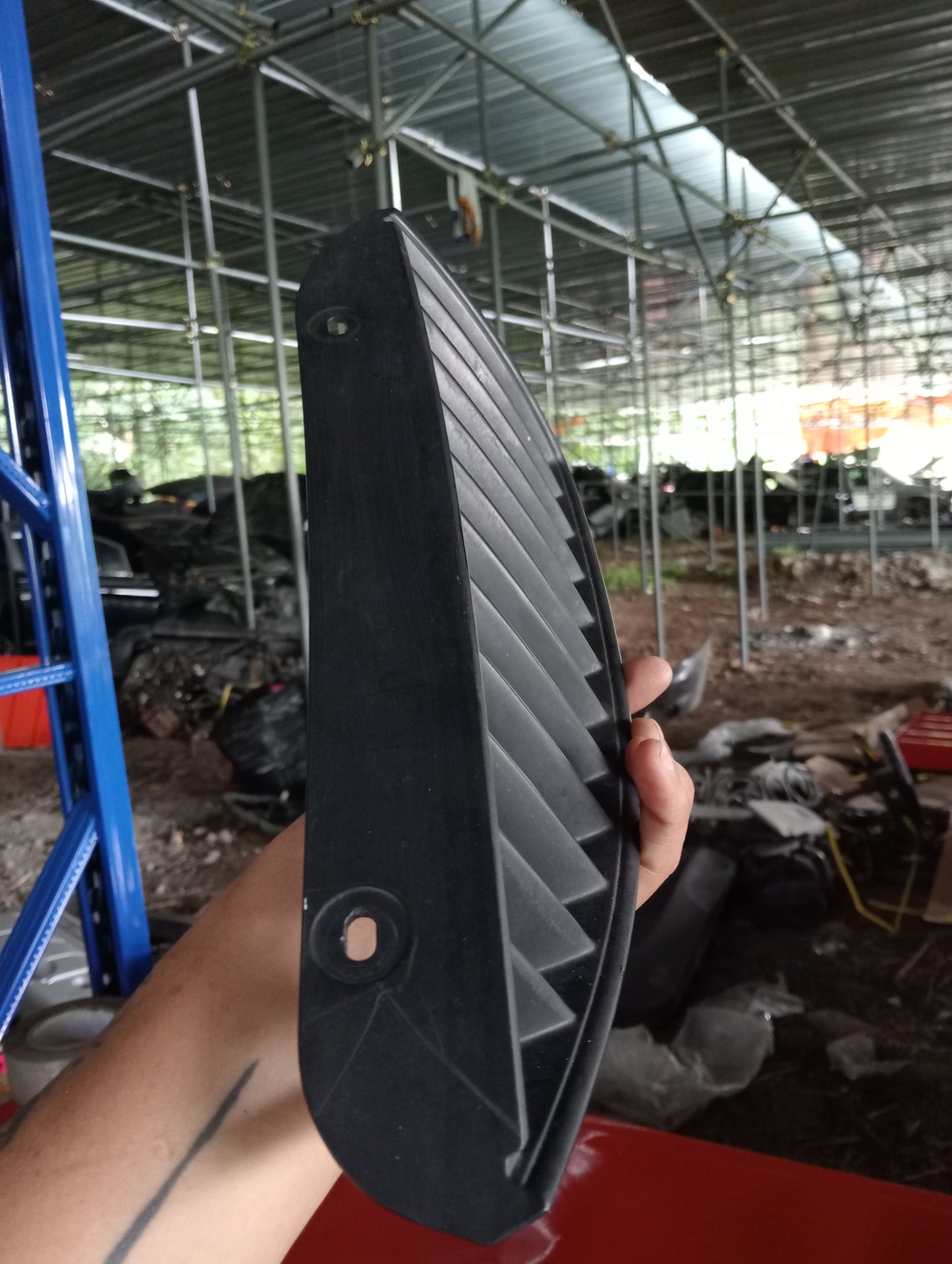 Mitsubishi | Cedia | Inner Grill