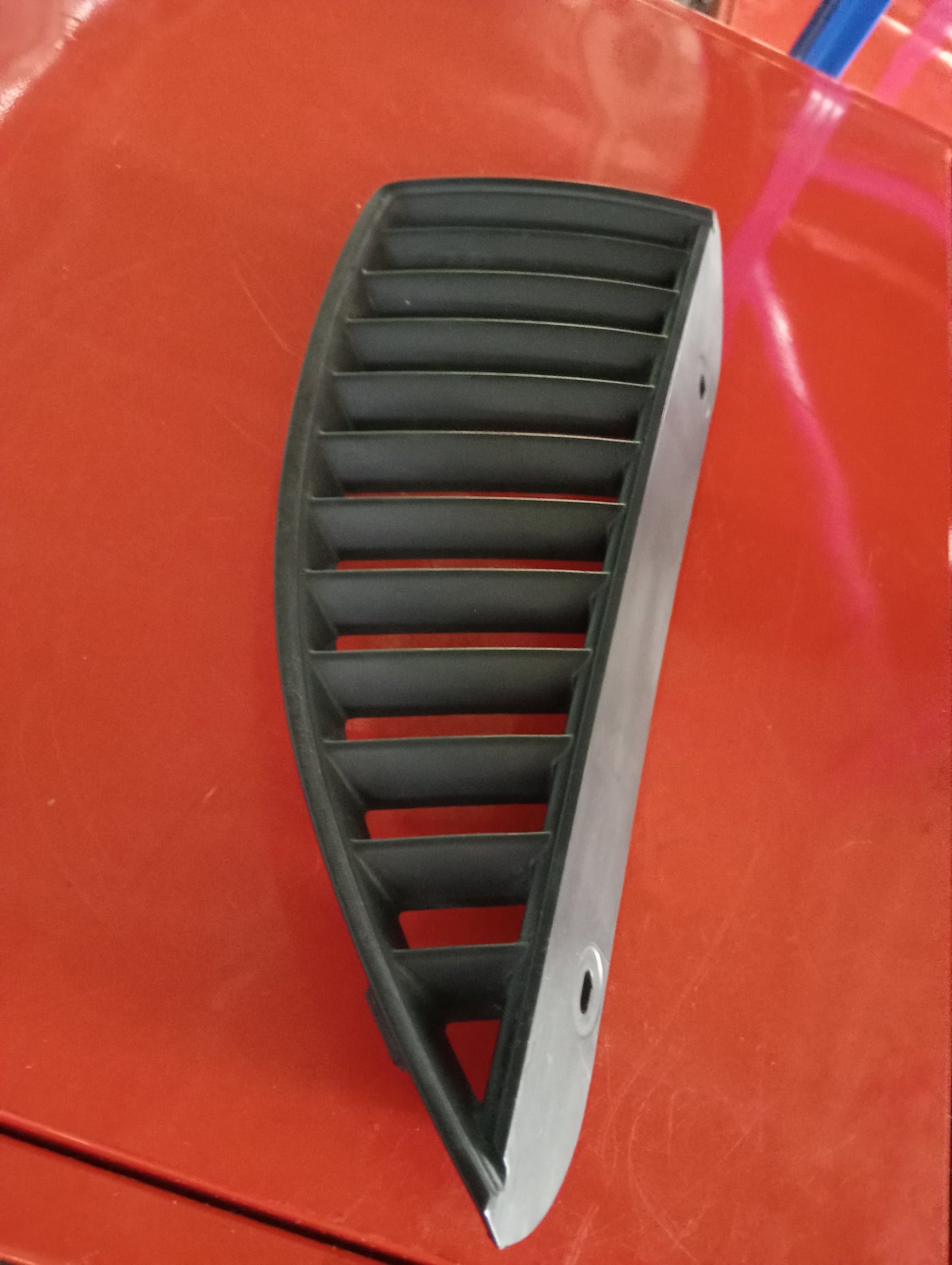 Mitsubishi | Cedia | Inner Grill