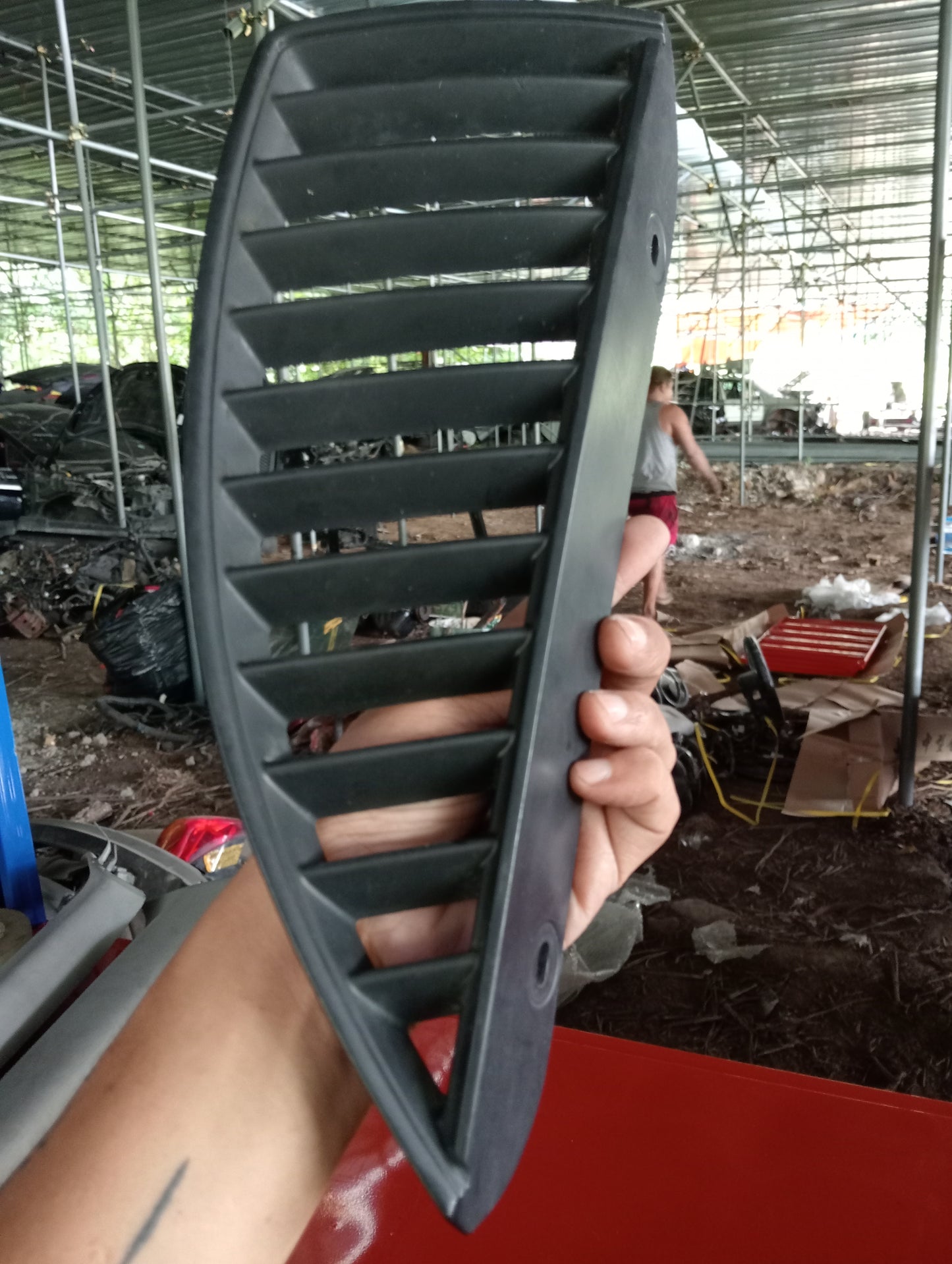 Mitsubishi | Cedia | Inner Grill