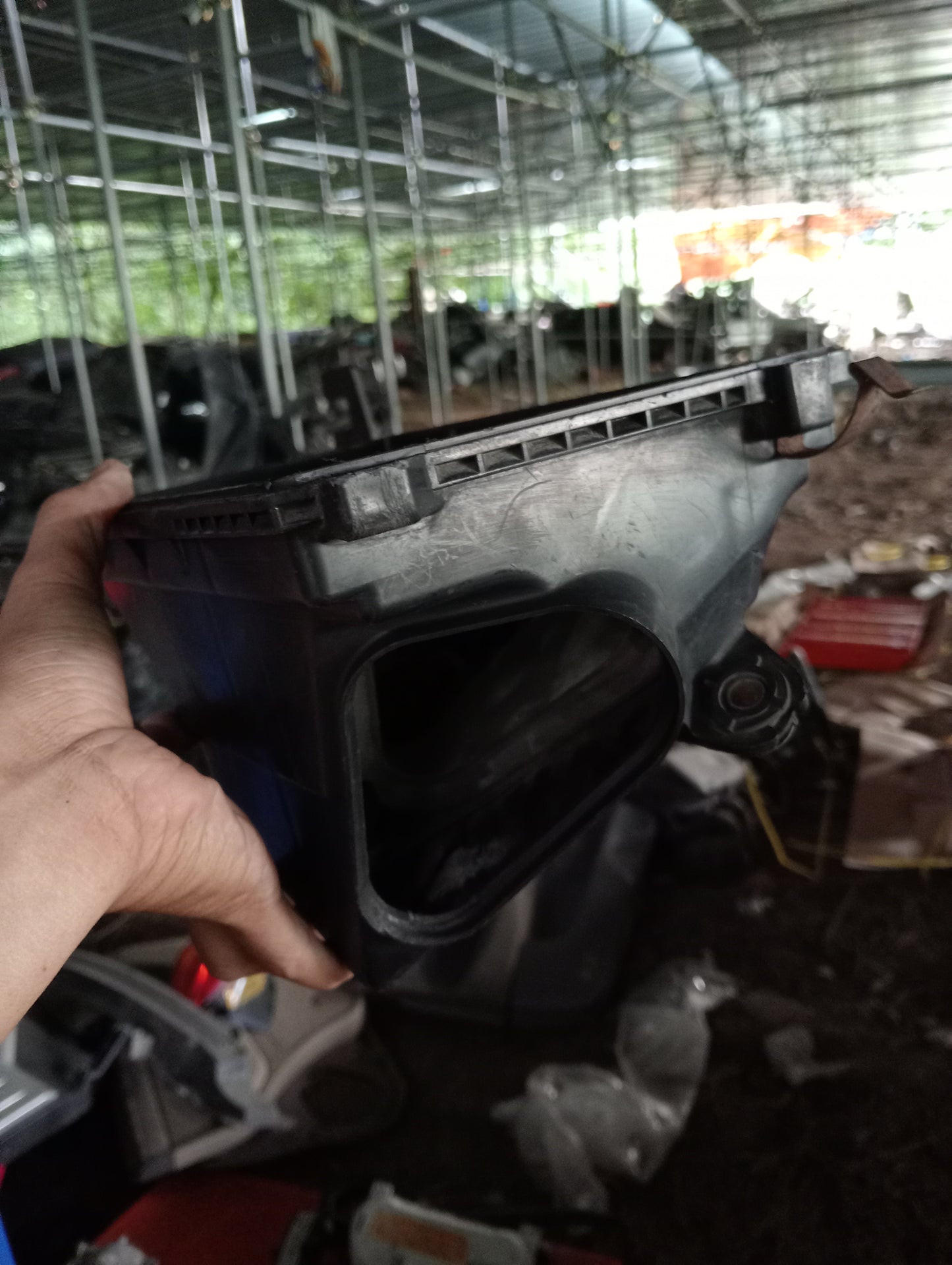 Mitsubishi | Cedia | Upper Air Box Cover