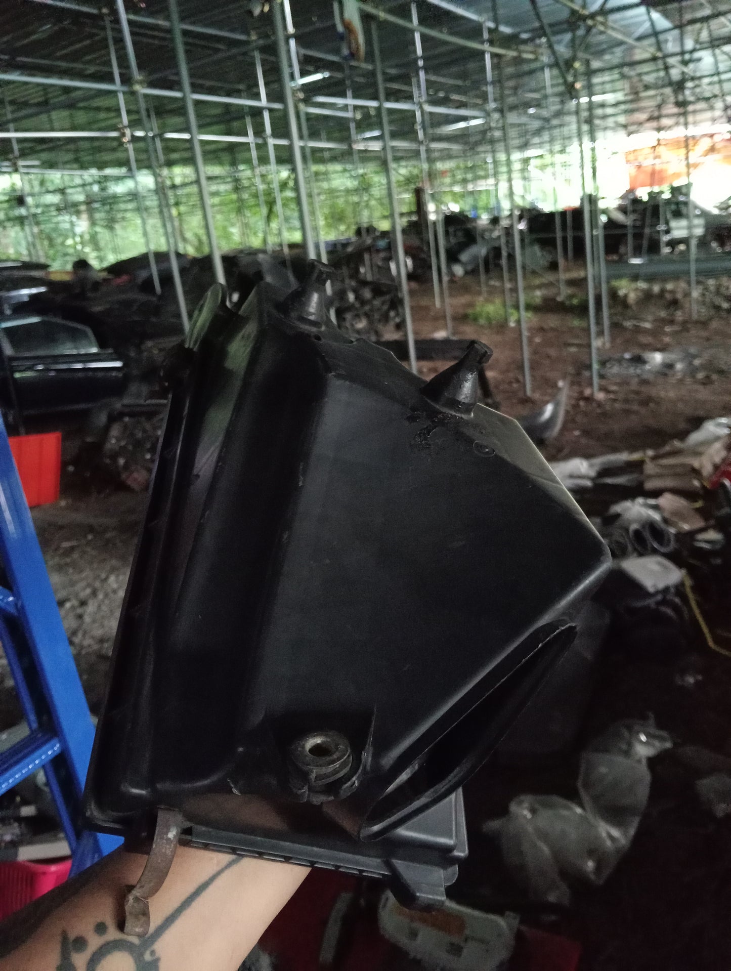 Mitsubishi | Cedia | Upper Air Box Cover