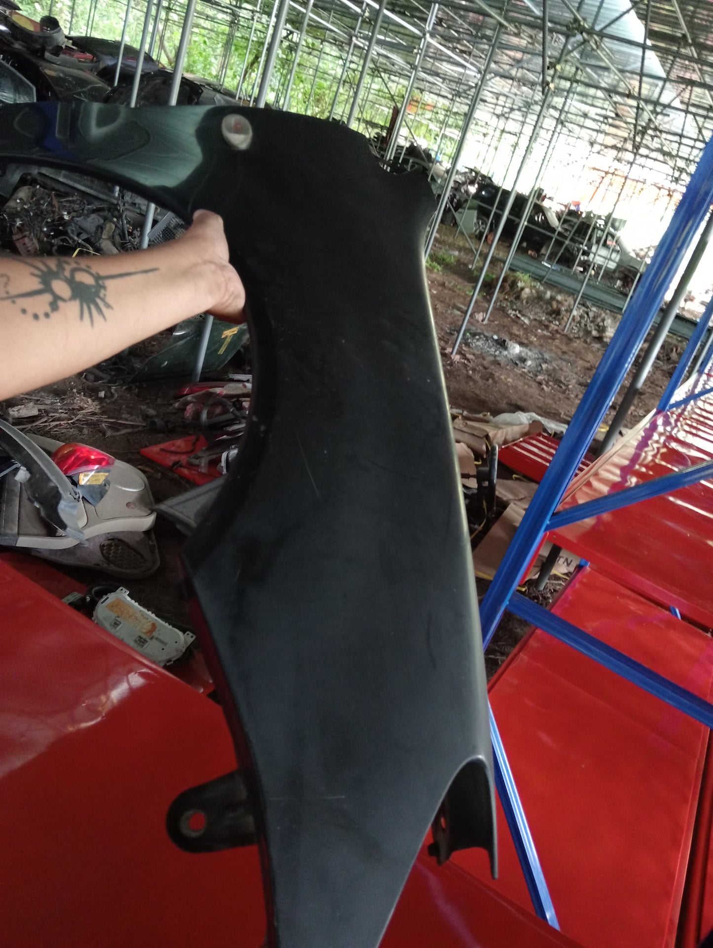 Mitsubishi | Cedia | Passenger Side Fender