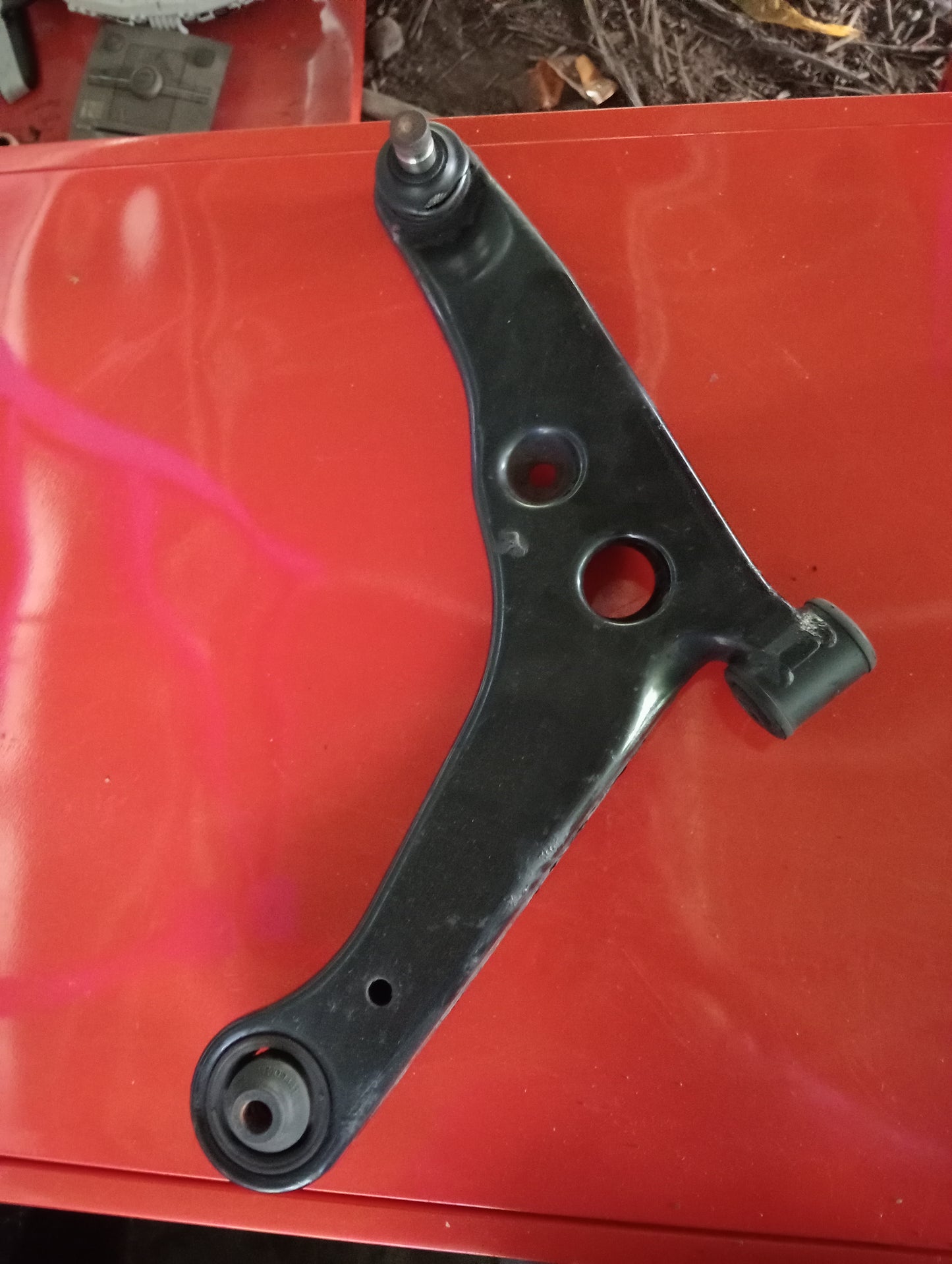 Mitsubishi | Cedia | Lower Arm Driver Side