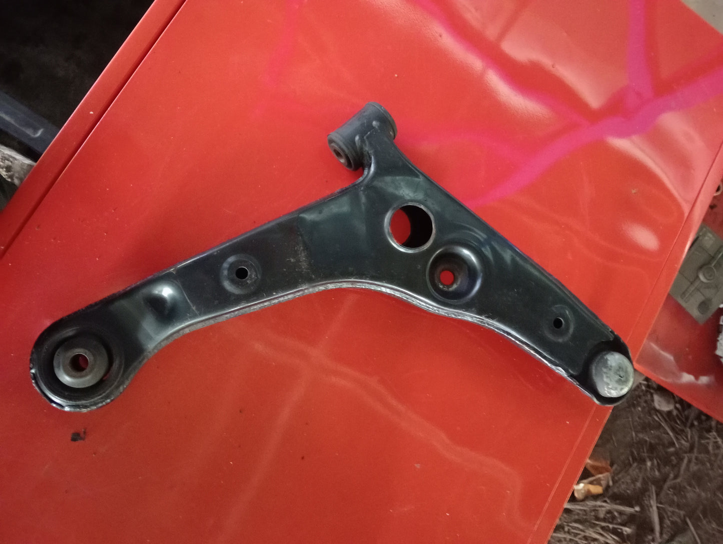 Mitsubishi | Cedia | Lower Arm Driver Side