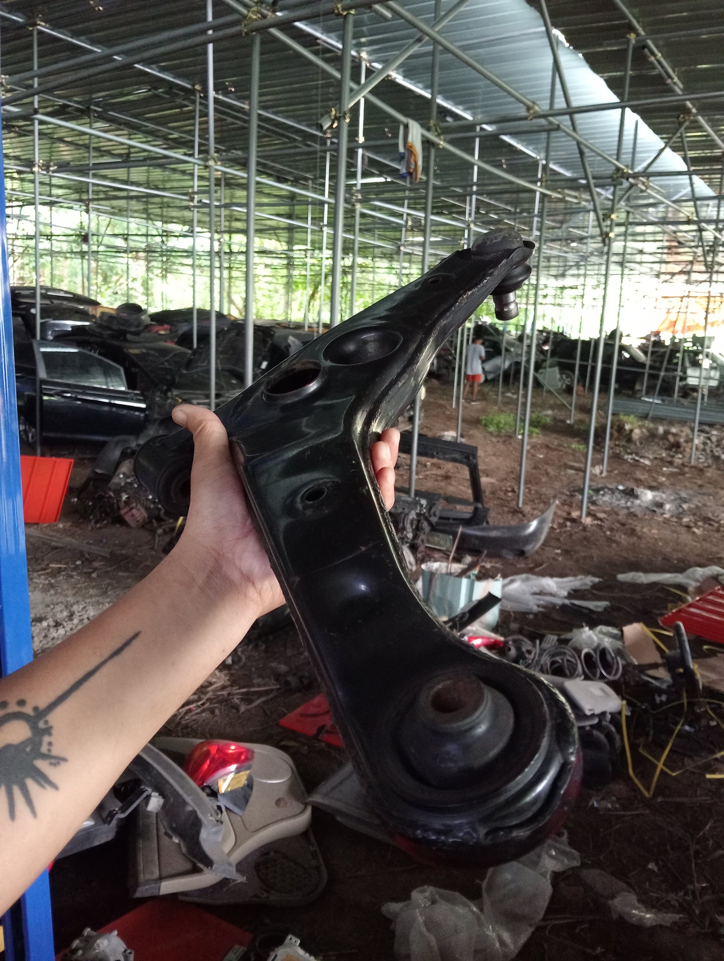 Mitsubishi | Cedia | Lower Arm Driver Side