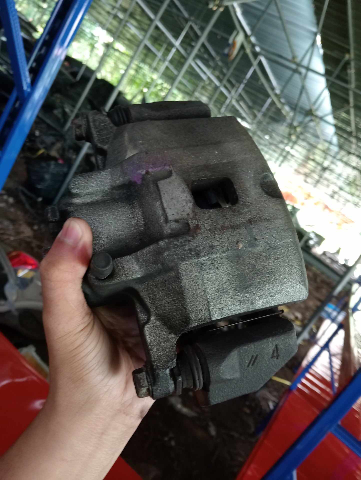 Mitsubishi | Cedia | Brake Caliper Passenger Side