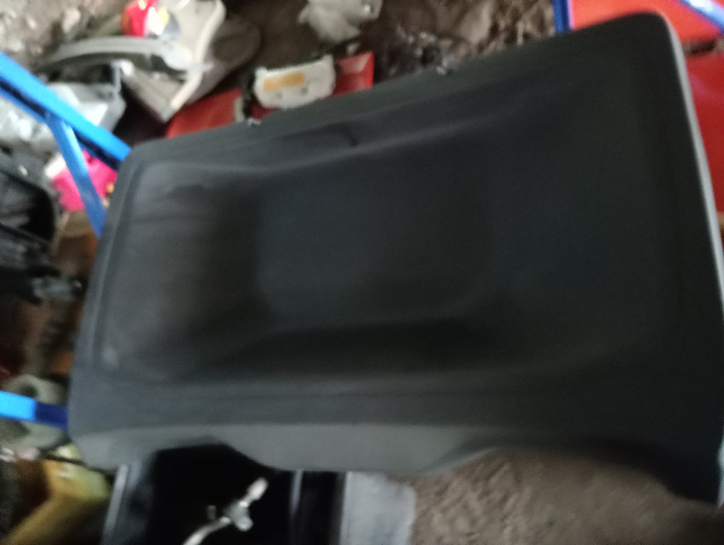 Mitsubishi | Cedia | Trunk Panel Cover