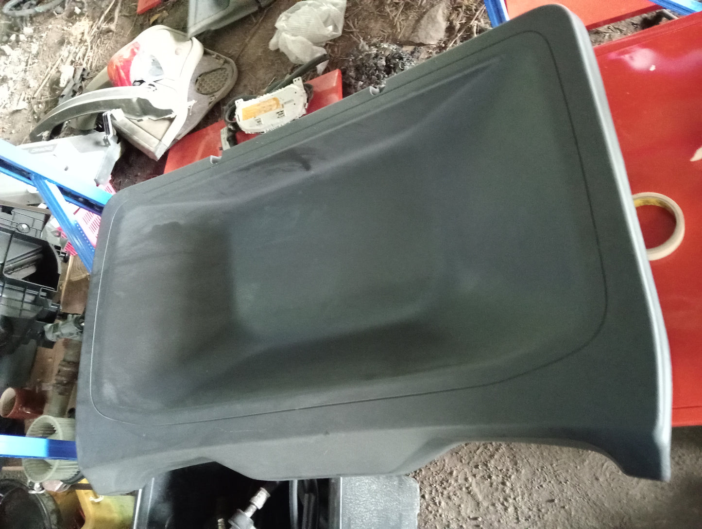 Mitsubishi | Cedia | Trunk Panel Cover