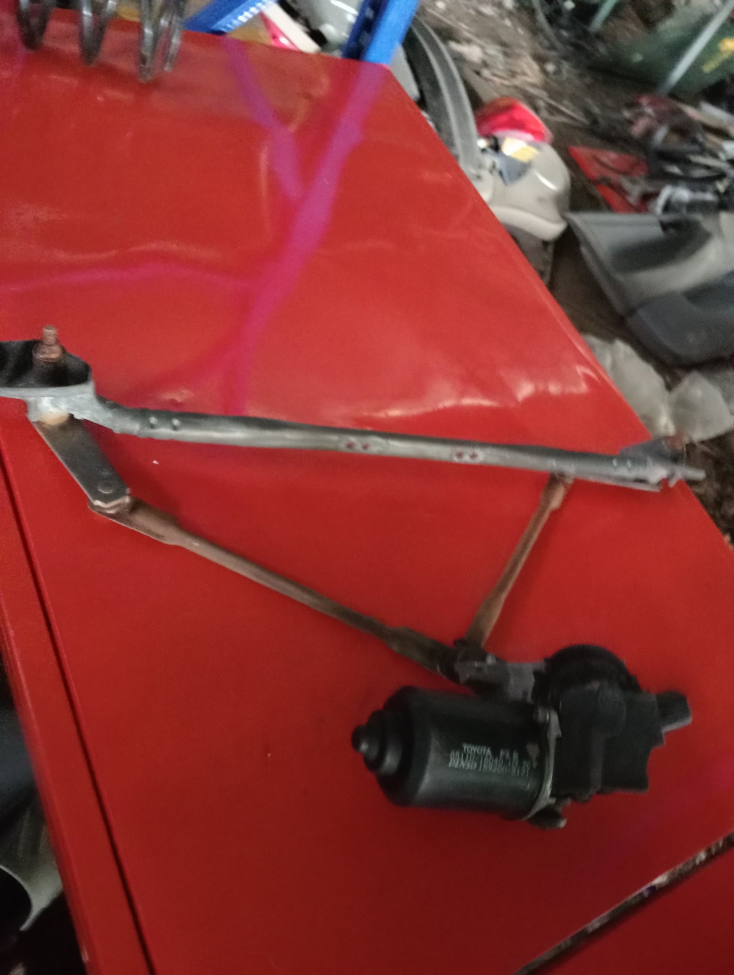 Toyota | Altis | 2005 | Wiper Linkage With Motor
