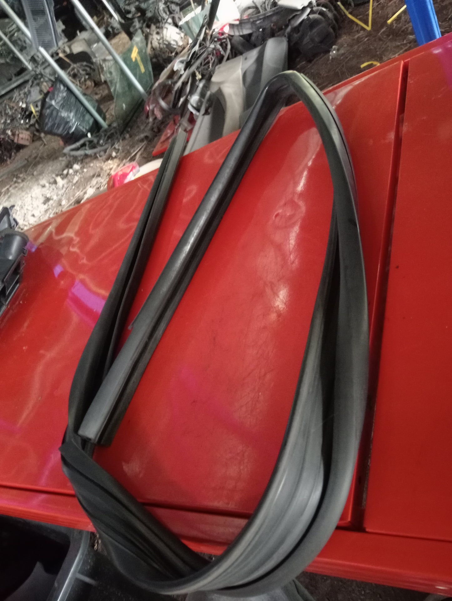 Chevrolet | Aveo | Rear Passenger Side Rubber Mouldings