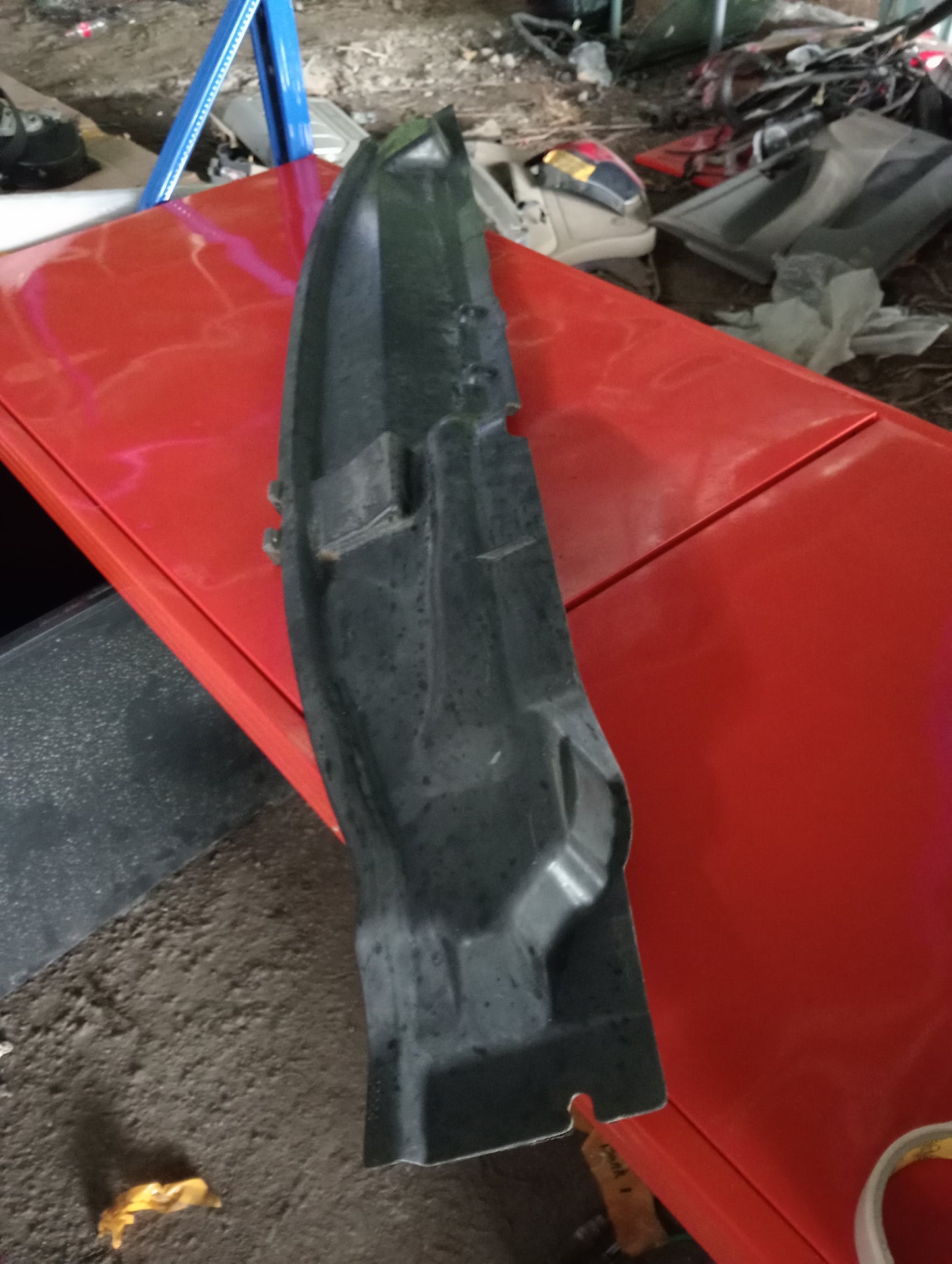 Hyundai Accent | CRDI | Wiper Plastic Cover