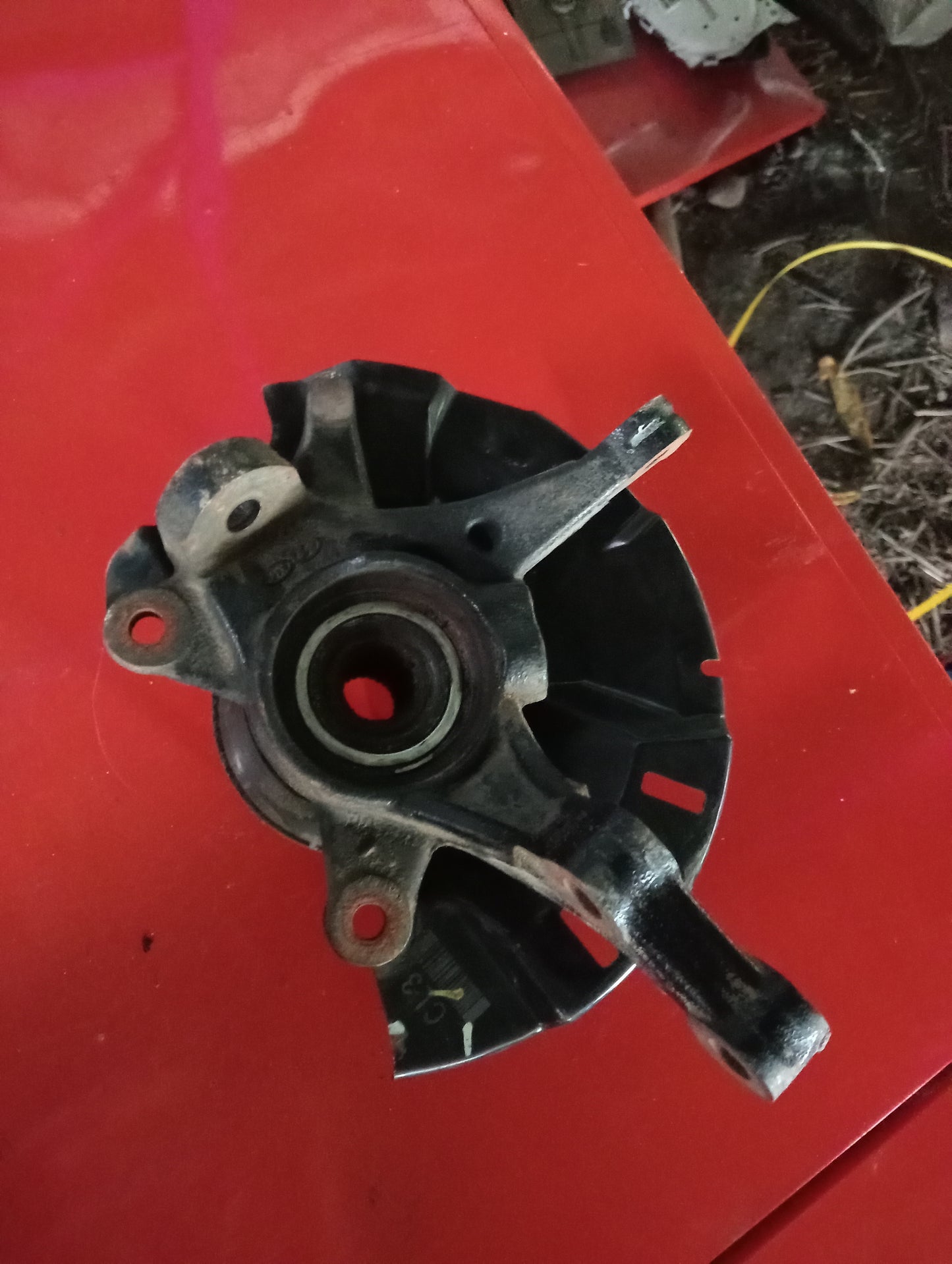 Hyundai Accent | CRDI | Spindle With Hub Driver Side