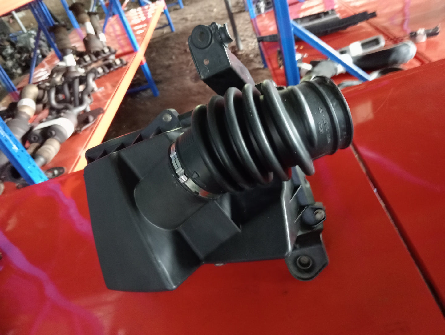 Ford Focus | 1.8 | Gas | Air Filter Box