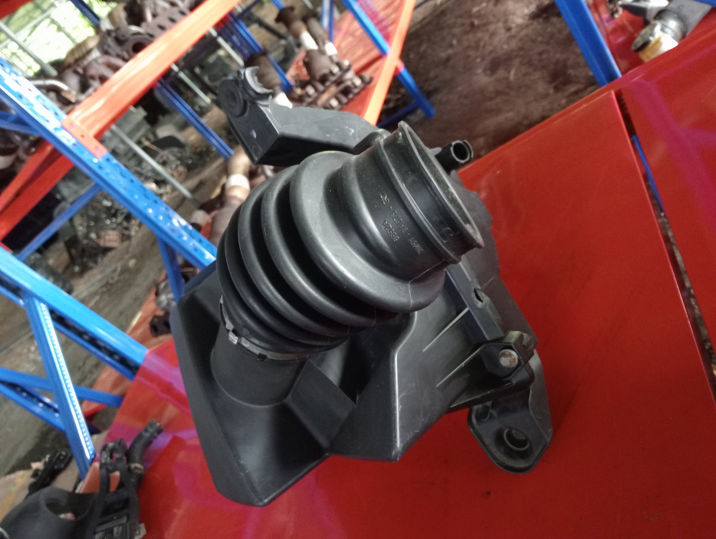 Ford Focus | 1.8 | Gas | Air Filter Box