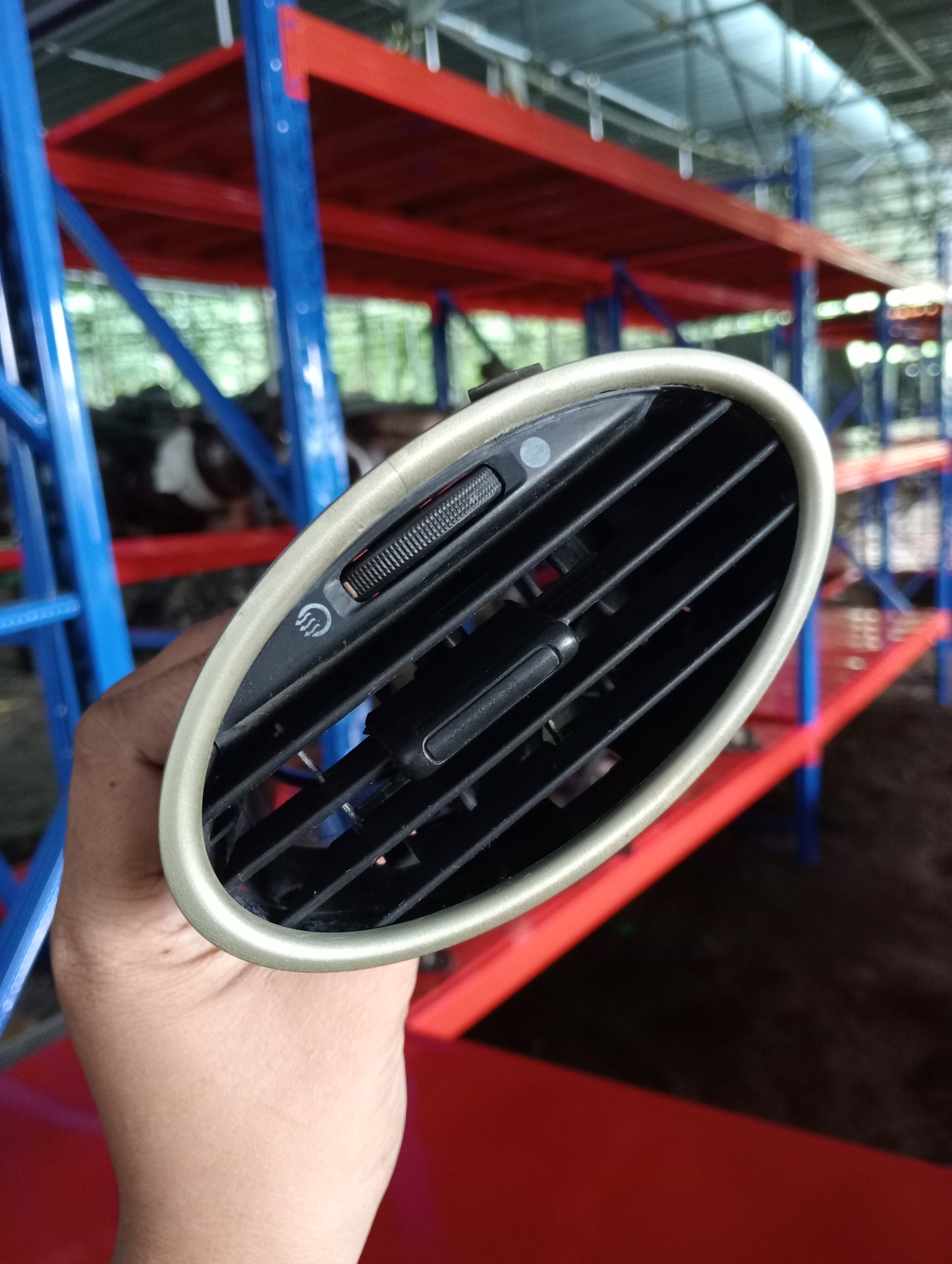 Ford Focus | 1.8 | Gas | Ac Vent