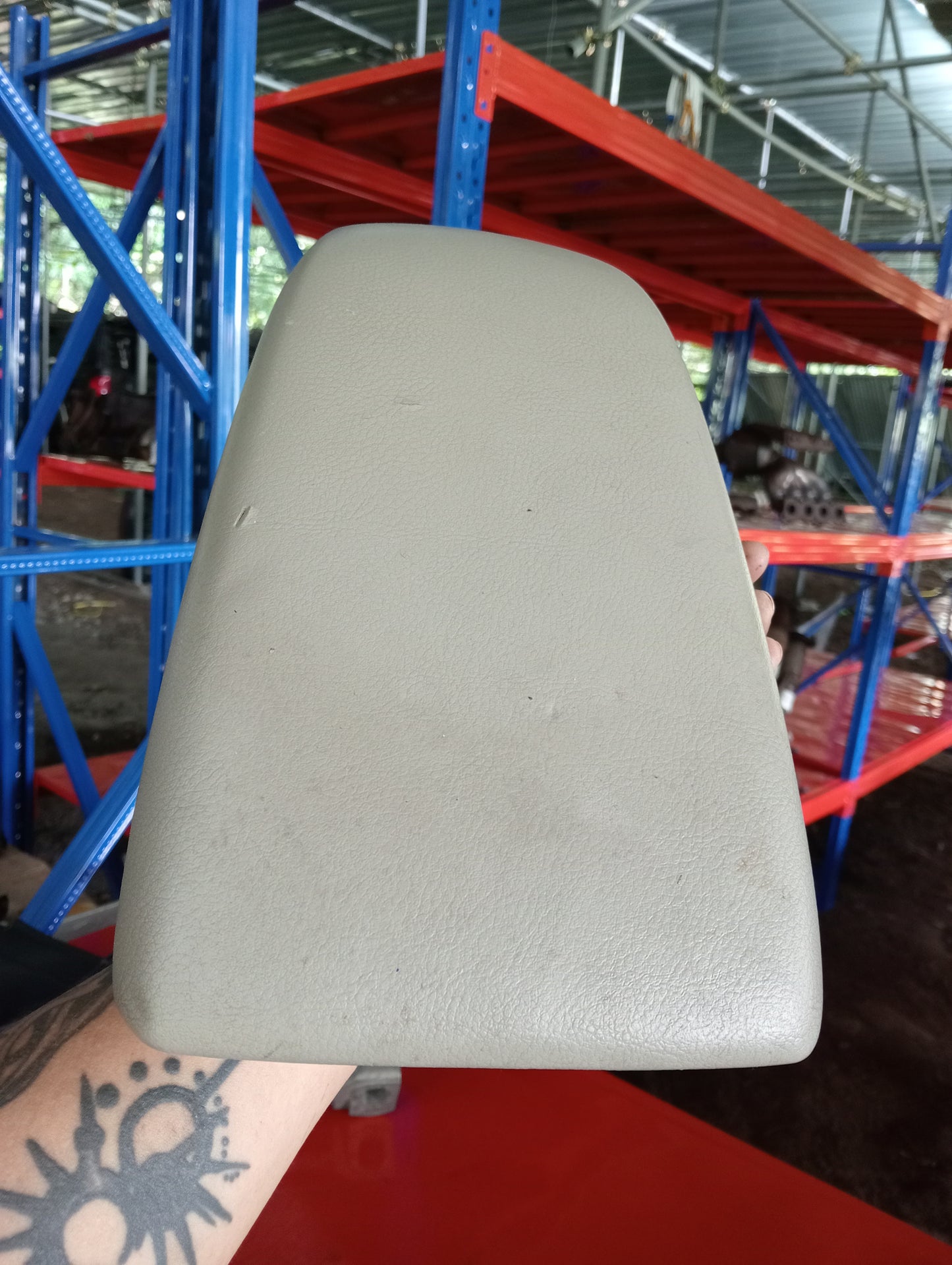 Ford Focus | 1.8 | Gas | Arm Rest Cover