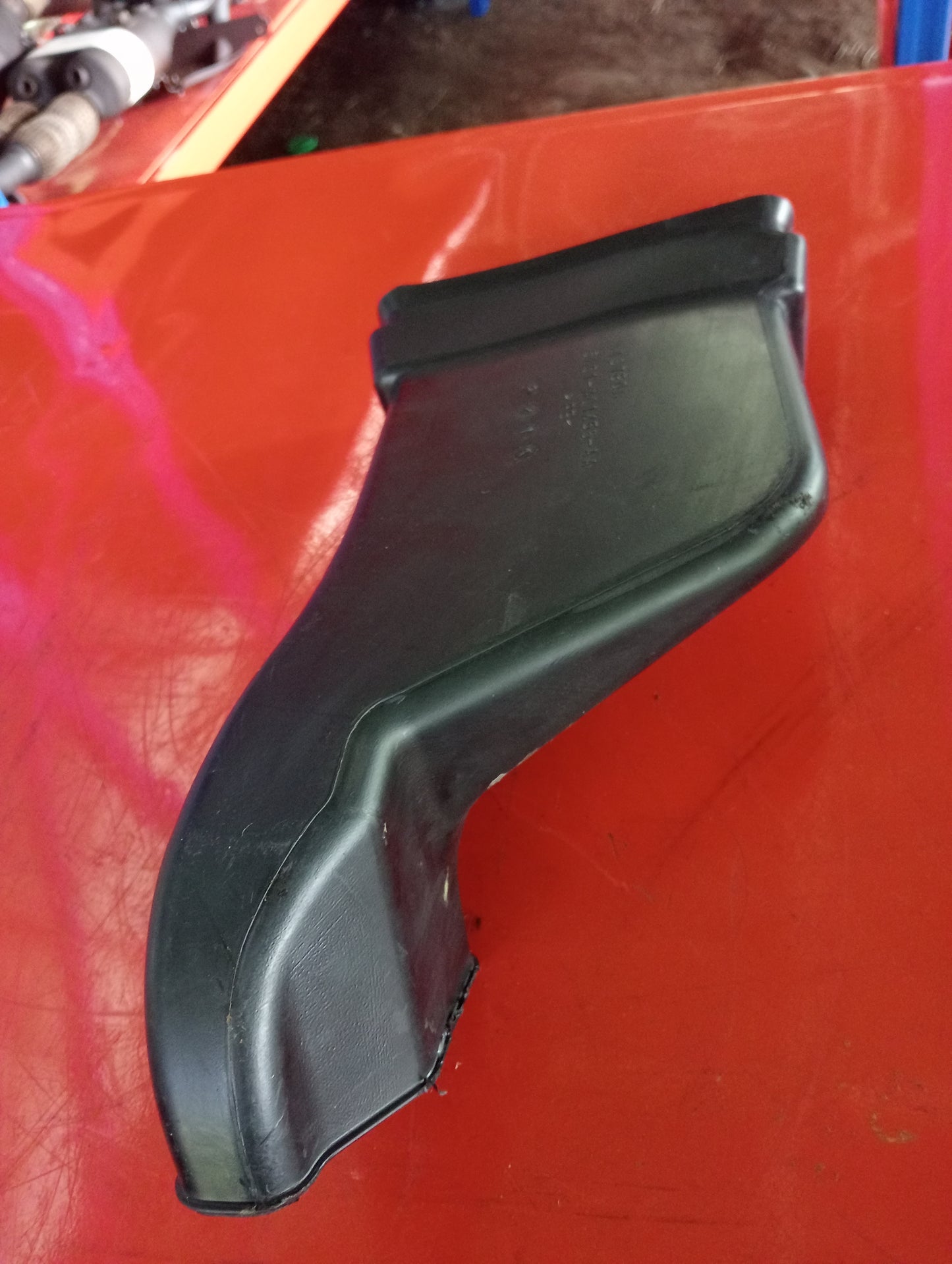 Ford Focus | 1.8 | Gas | Air Duct Pipe
