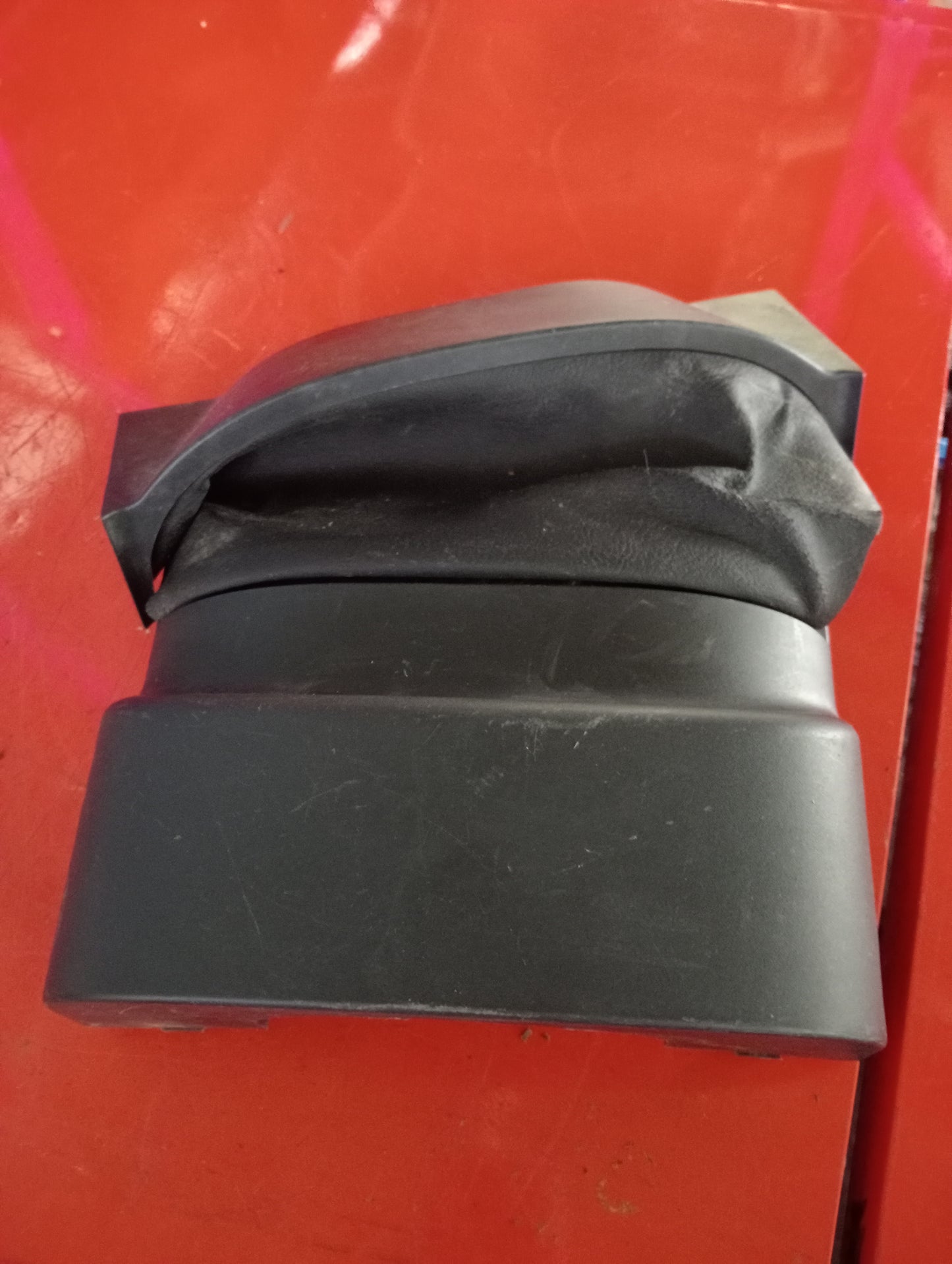Ford Focus | 1.8 | Gas | Steering Wheel Cover