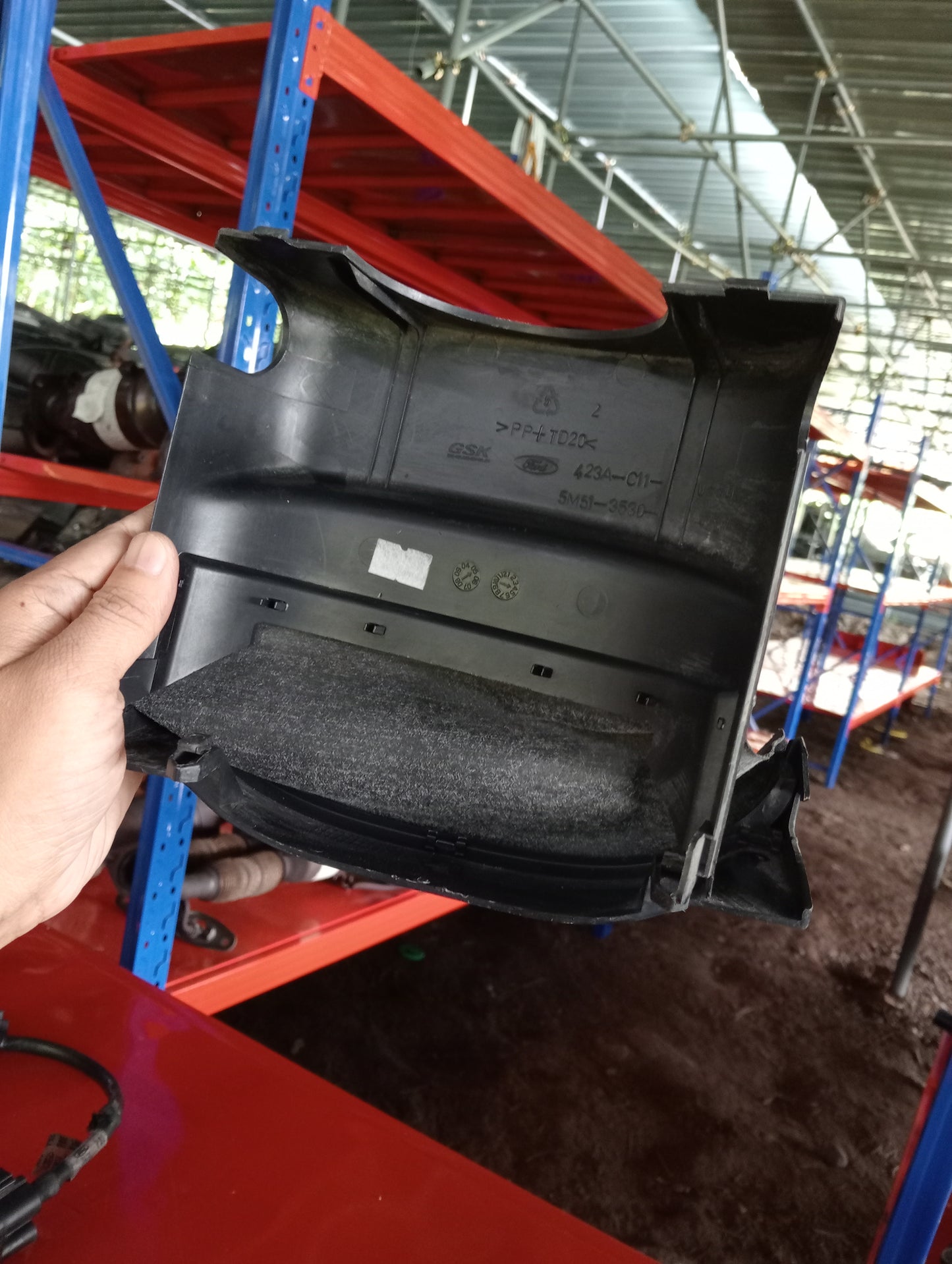 Ford Focus | 1.8 | Gas | Steering Wheel Cover