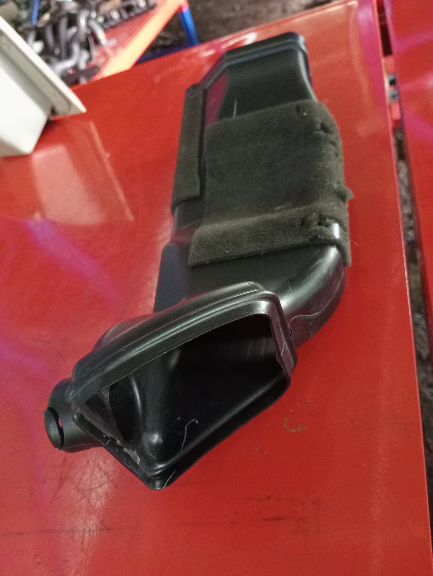 Ford Focus | 1.8 | Gas | Intake Air Pipe
