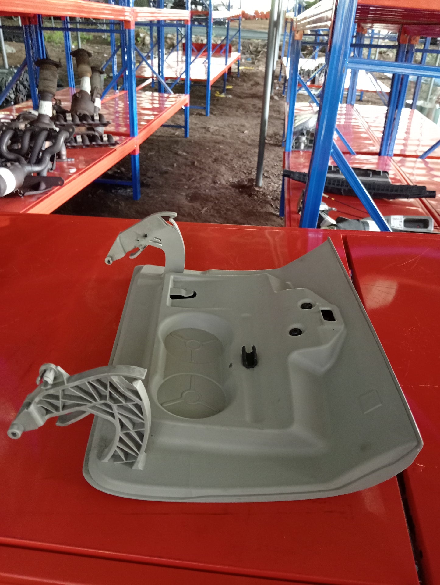 Ford Focus | 1.8 | Gas | Glove Box Cover
