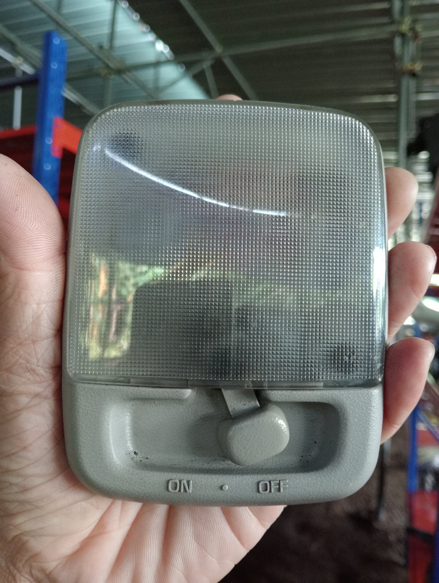 Nissan | X - Trail | Dome Light
