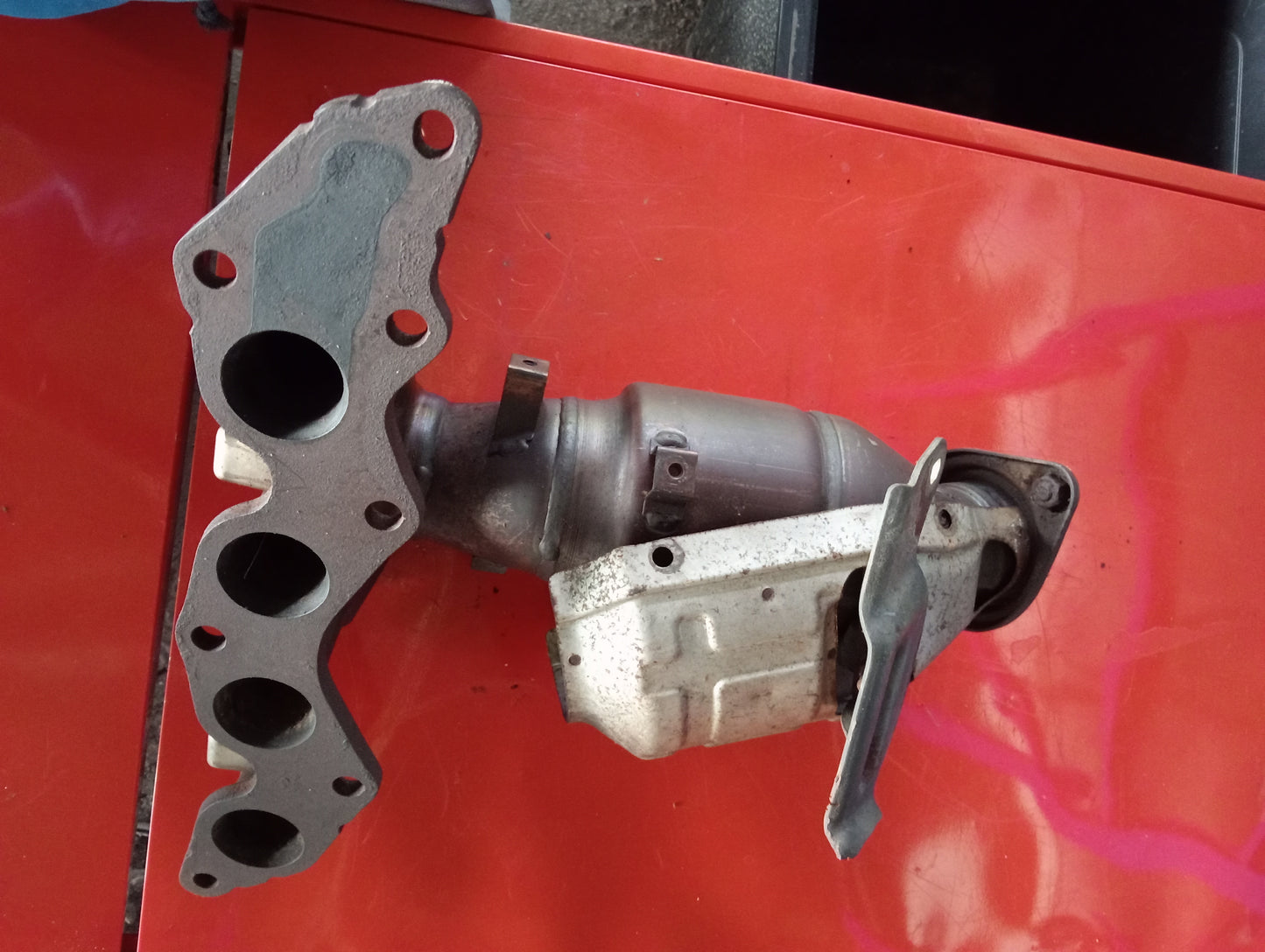 Ford Escape | 2.3 | Catalytic