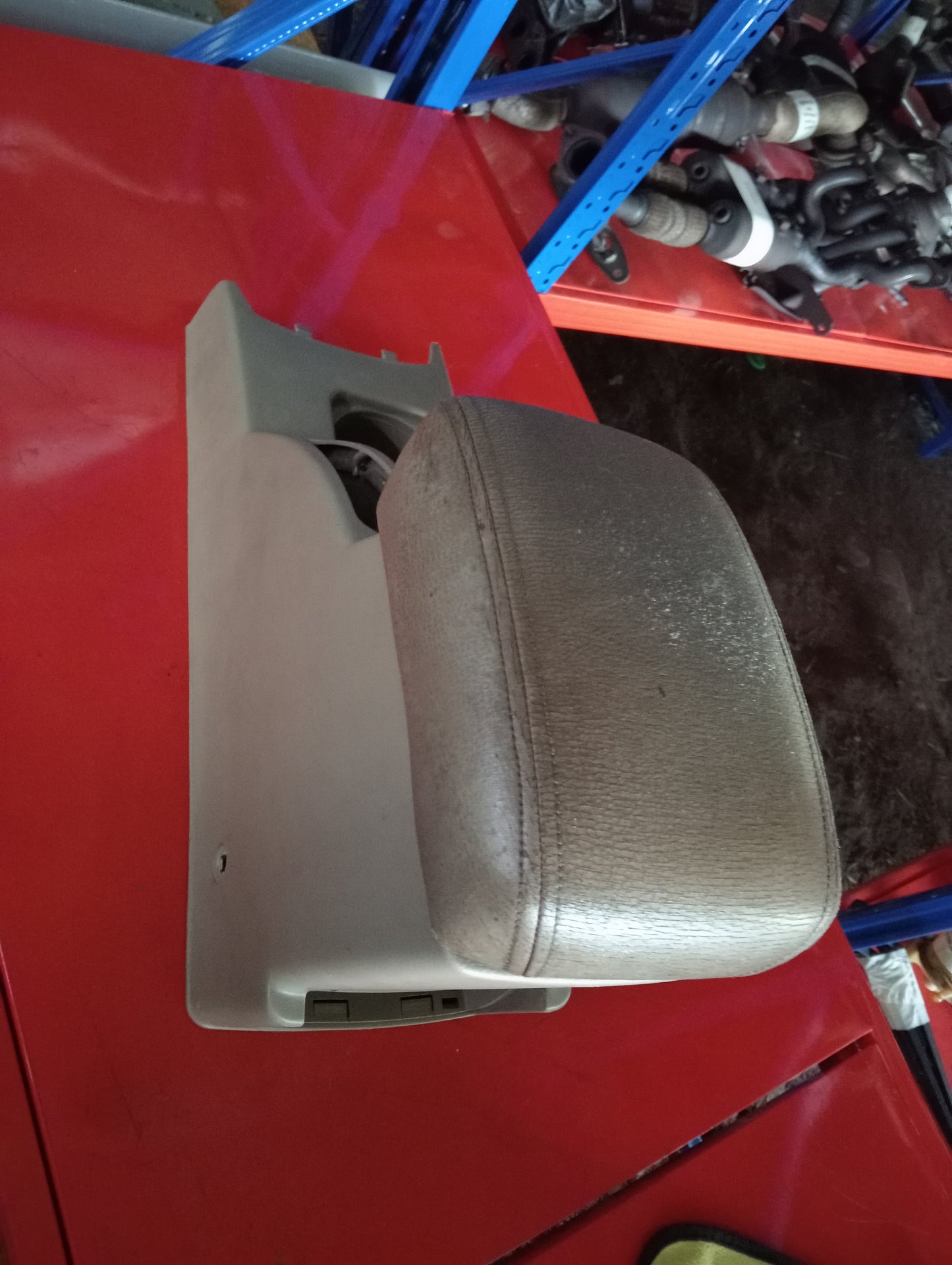 Chevrolet Optra | 1.6 | Arm Rest