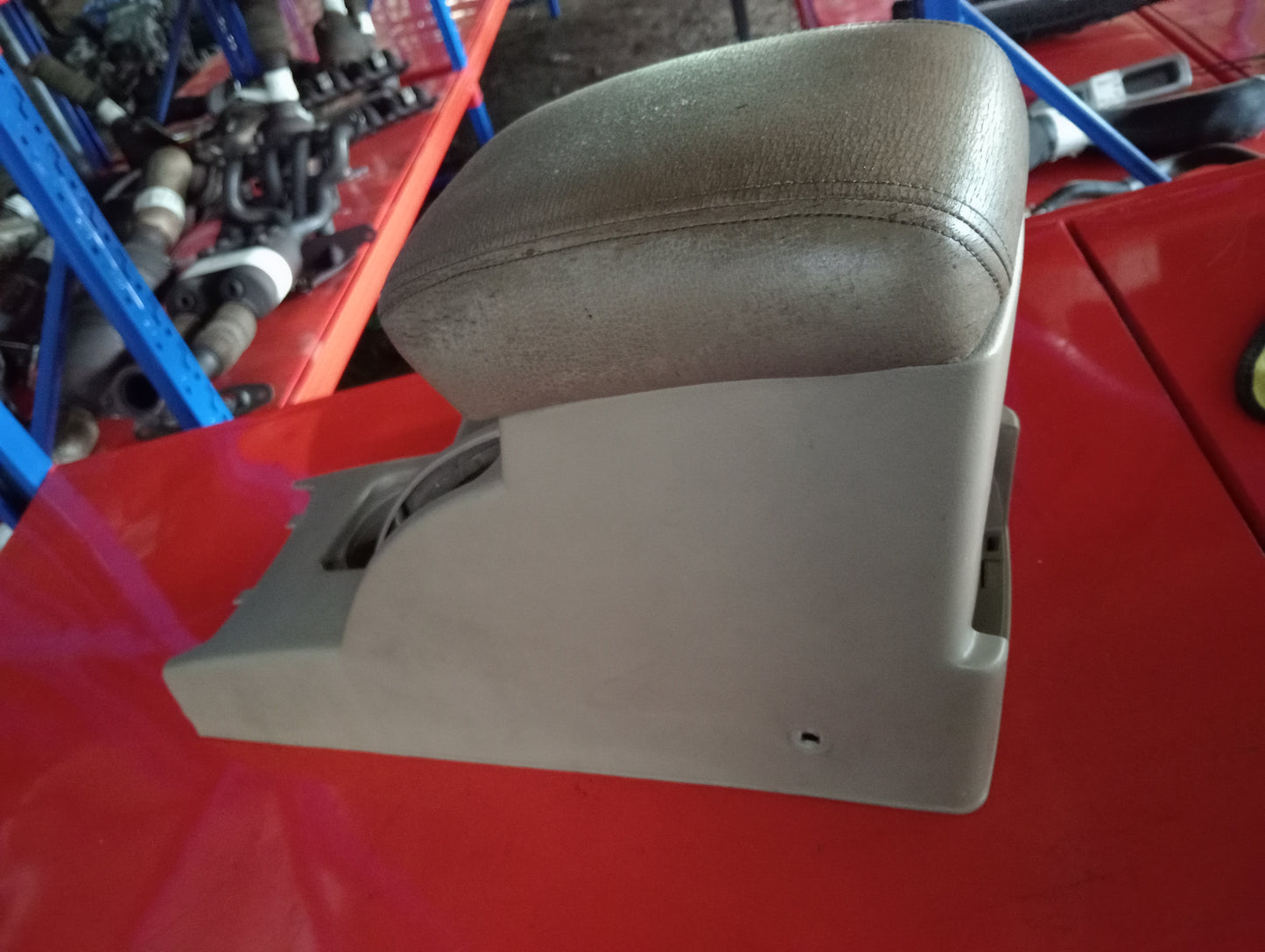Chevrolet Optra | 1.6 | Arm Rest