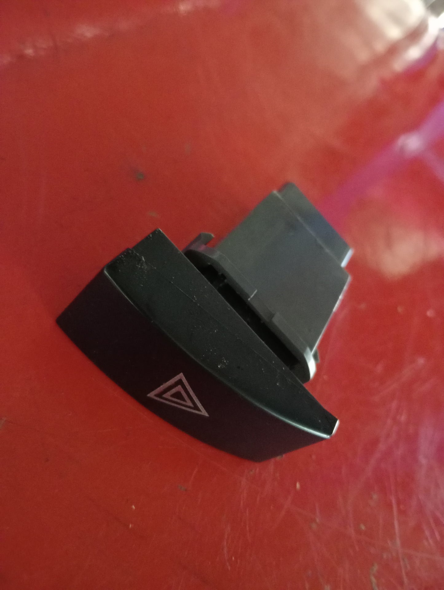 Chevrolet Optra | 1.6 | Hazard Switch