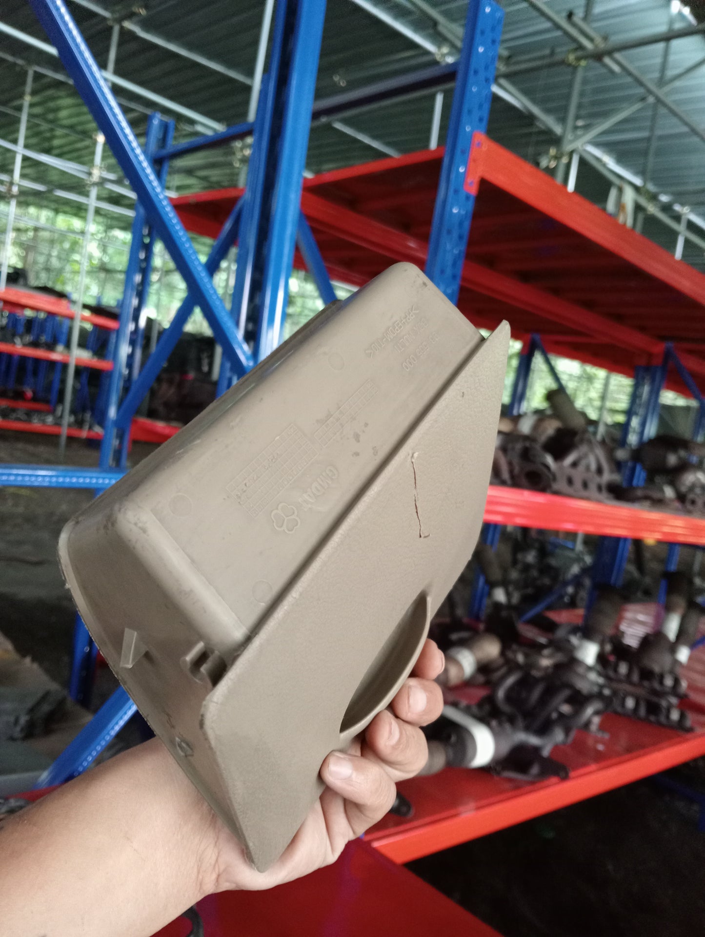 Chevrolet Optra | 1.6 | Glove Box Driver Side