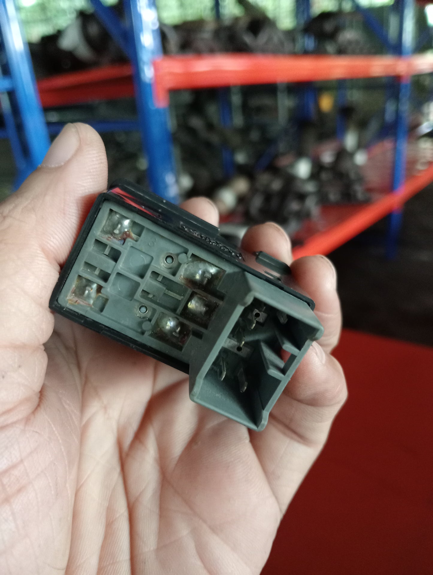 Chevrolet Optra | 1.6 | Window Switch