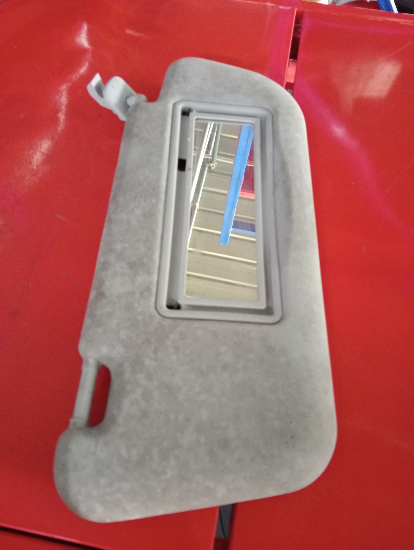 Mazda 3 | Sun Visor Passenger Side