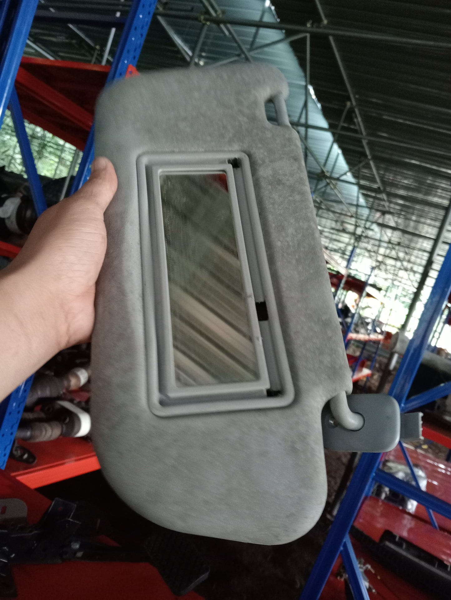 Mazda 3 | Sun Visor Passenger Side