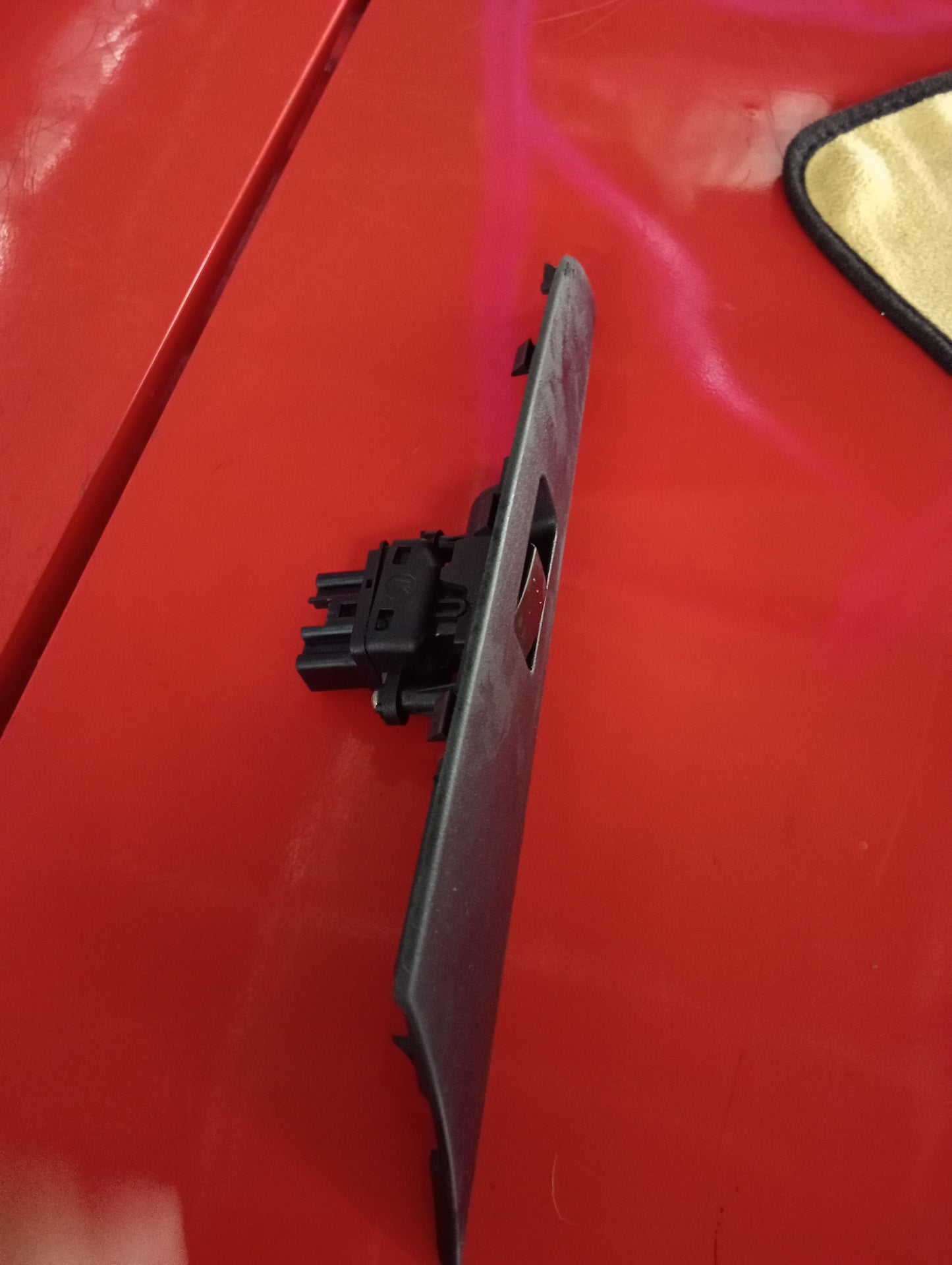 Mazda 3 | Front Passenger Side Window Switch With Cover