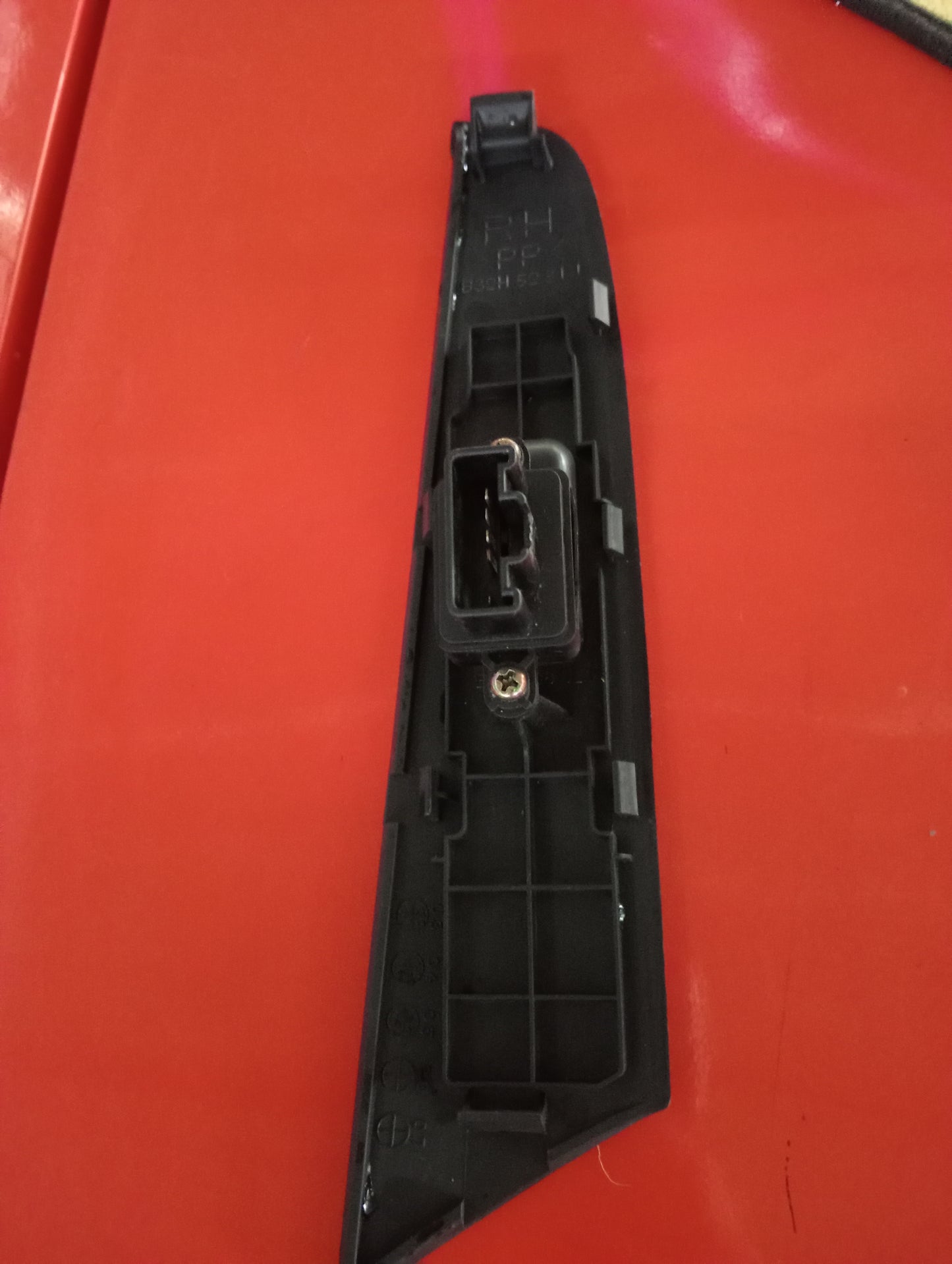 Mazda 3 | Front Passenger Side Window Switch With Cover