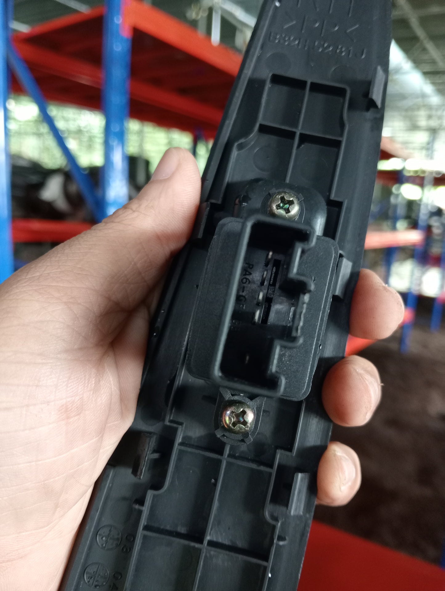 Mazda 3 | Front Passenger Side Window Switch With Cover