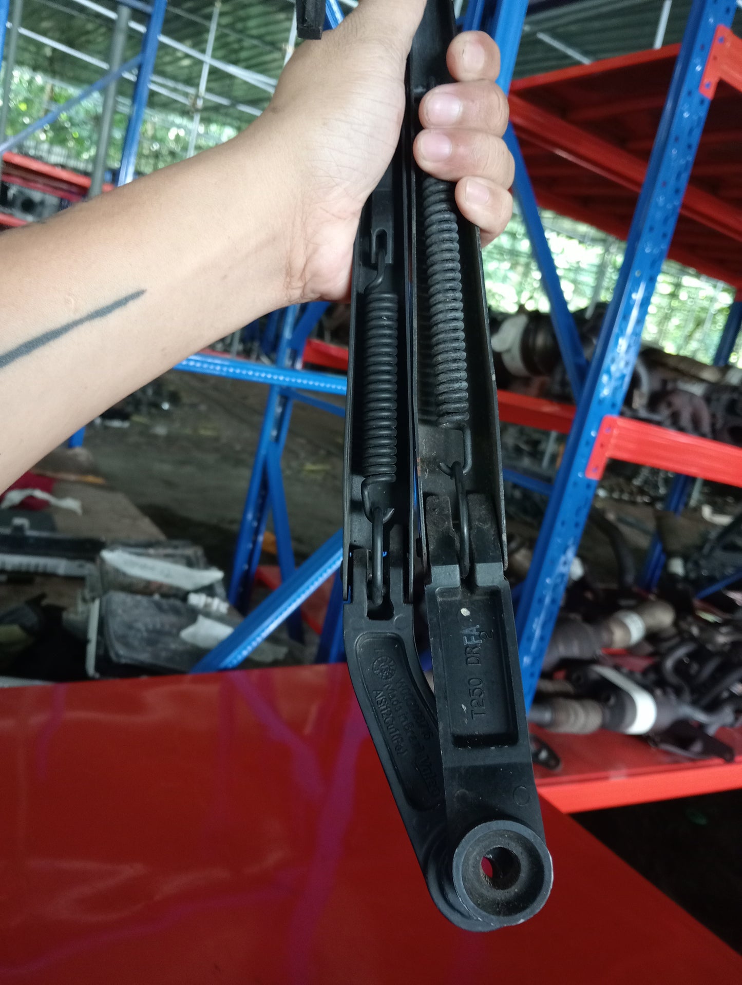 Chevrolet | Spin | Wiper Arm L&R