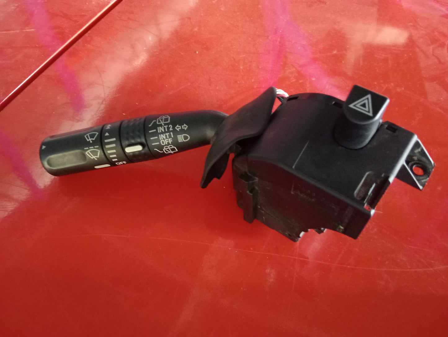 Ford Explorer | Eddie Bauer | Maroon | signal switch