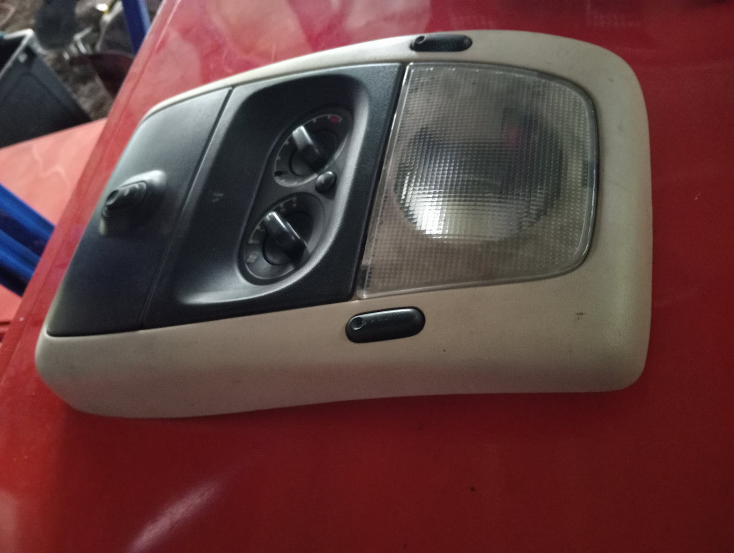 Ford Explorer | Eddie Bauer | Maroon | overheat console