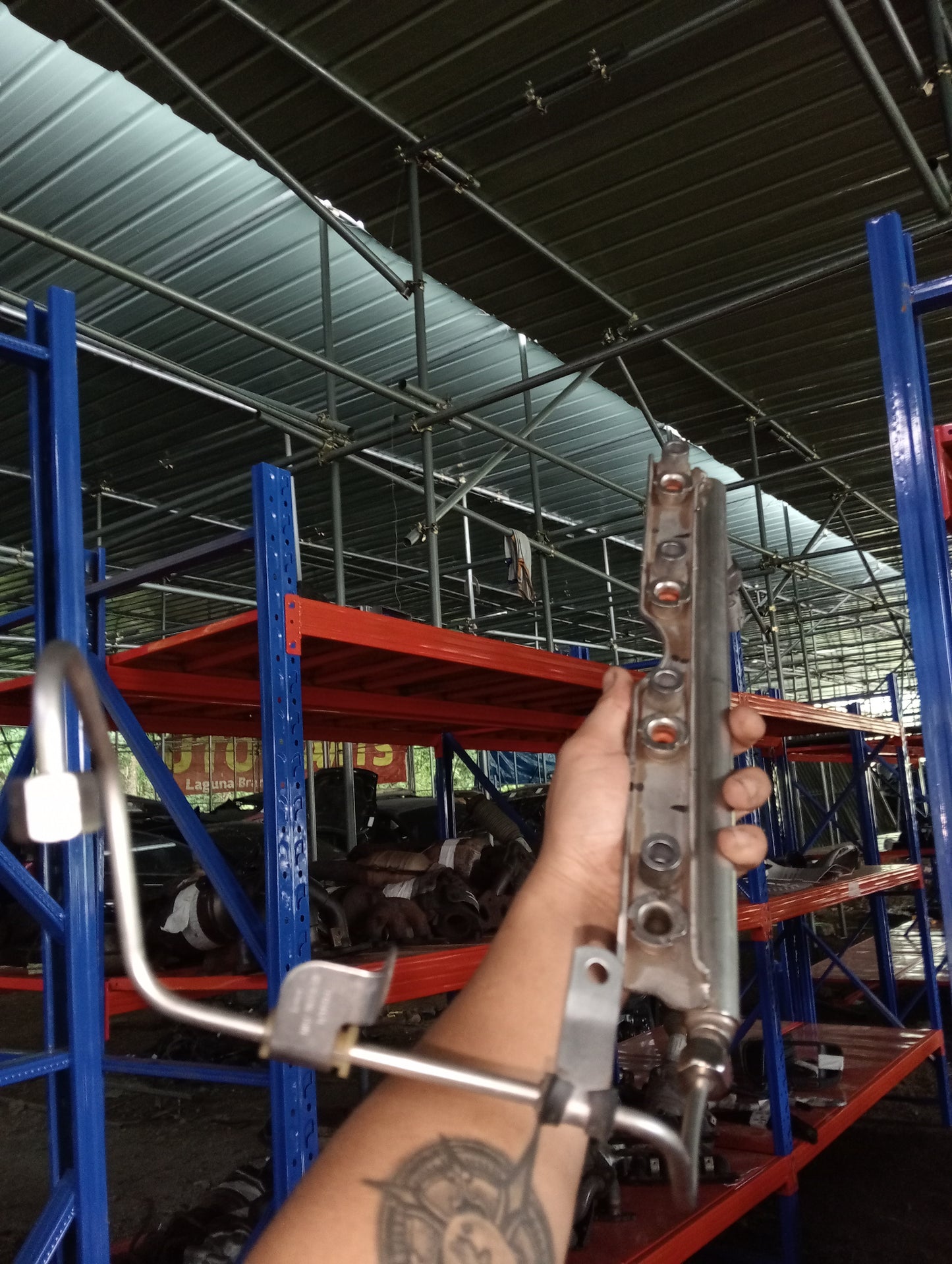 Focus 1.6/ Fuel Injector Rail