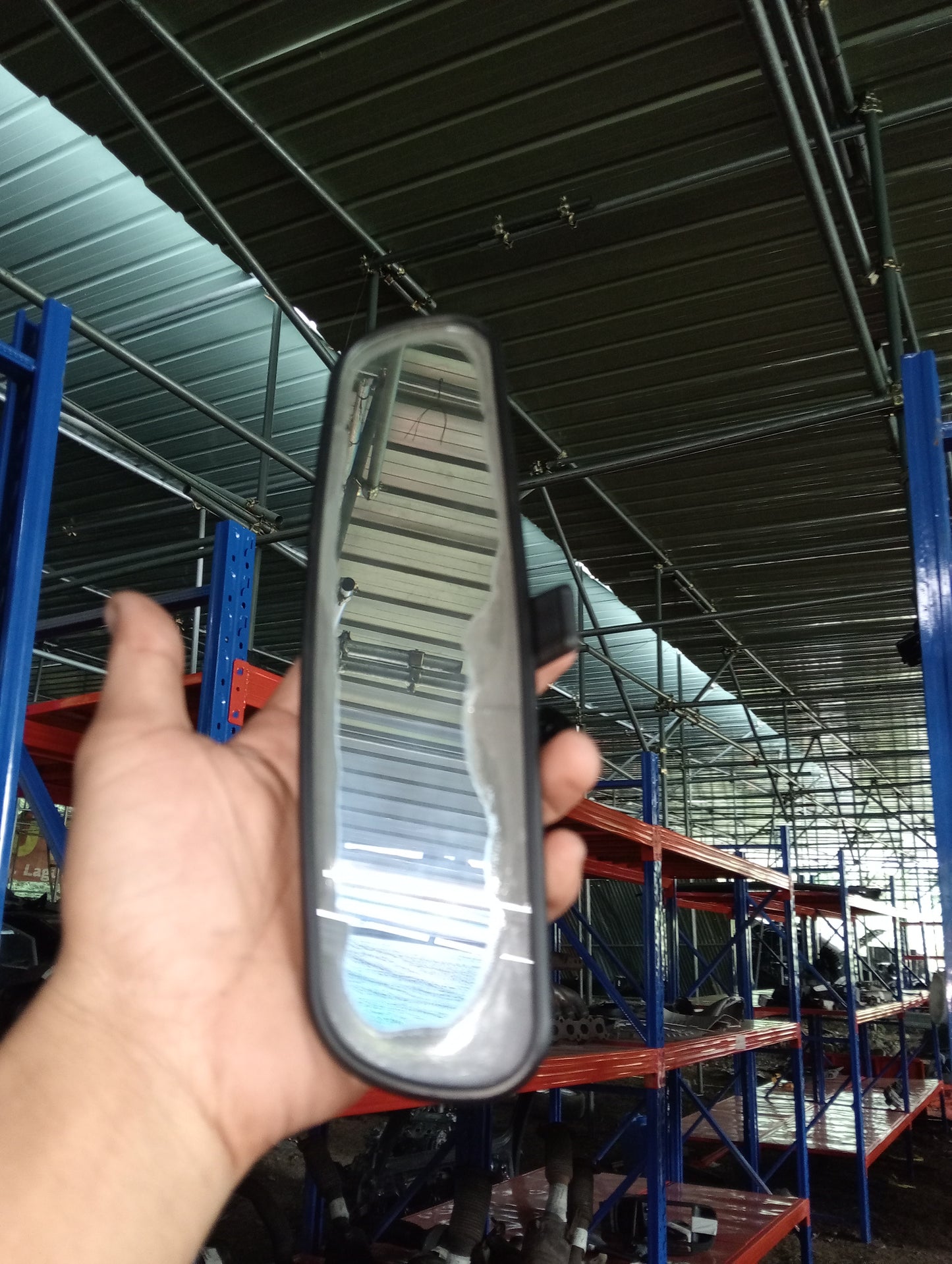 Escape 2.3/ Rear View Mirror