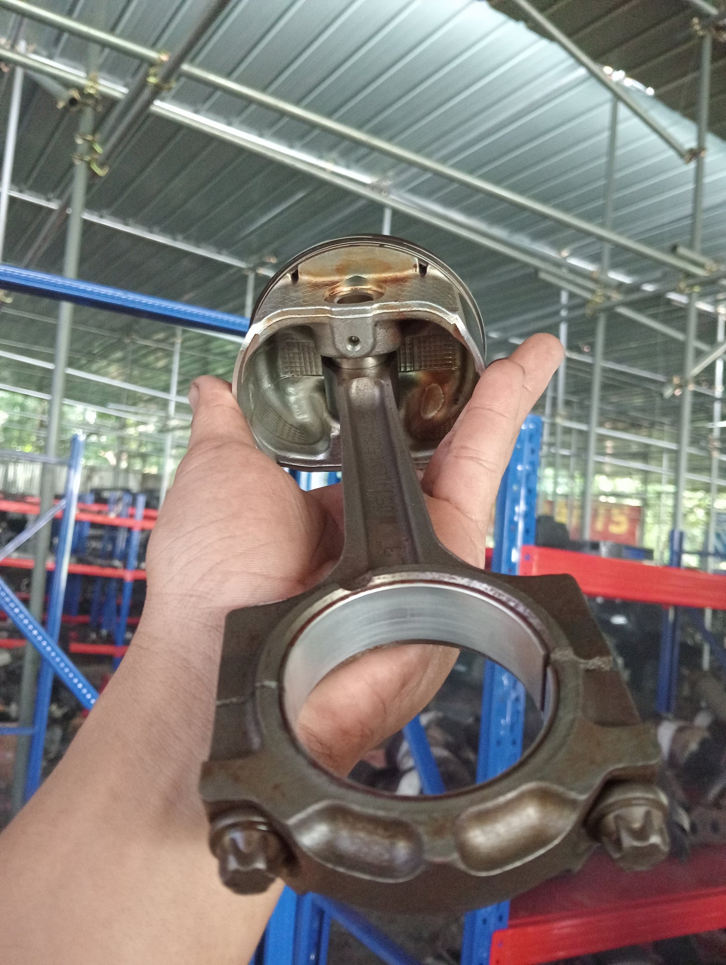 Escape 2.3 | Piston with | Connecting Rod