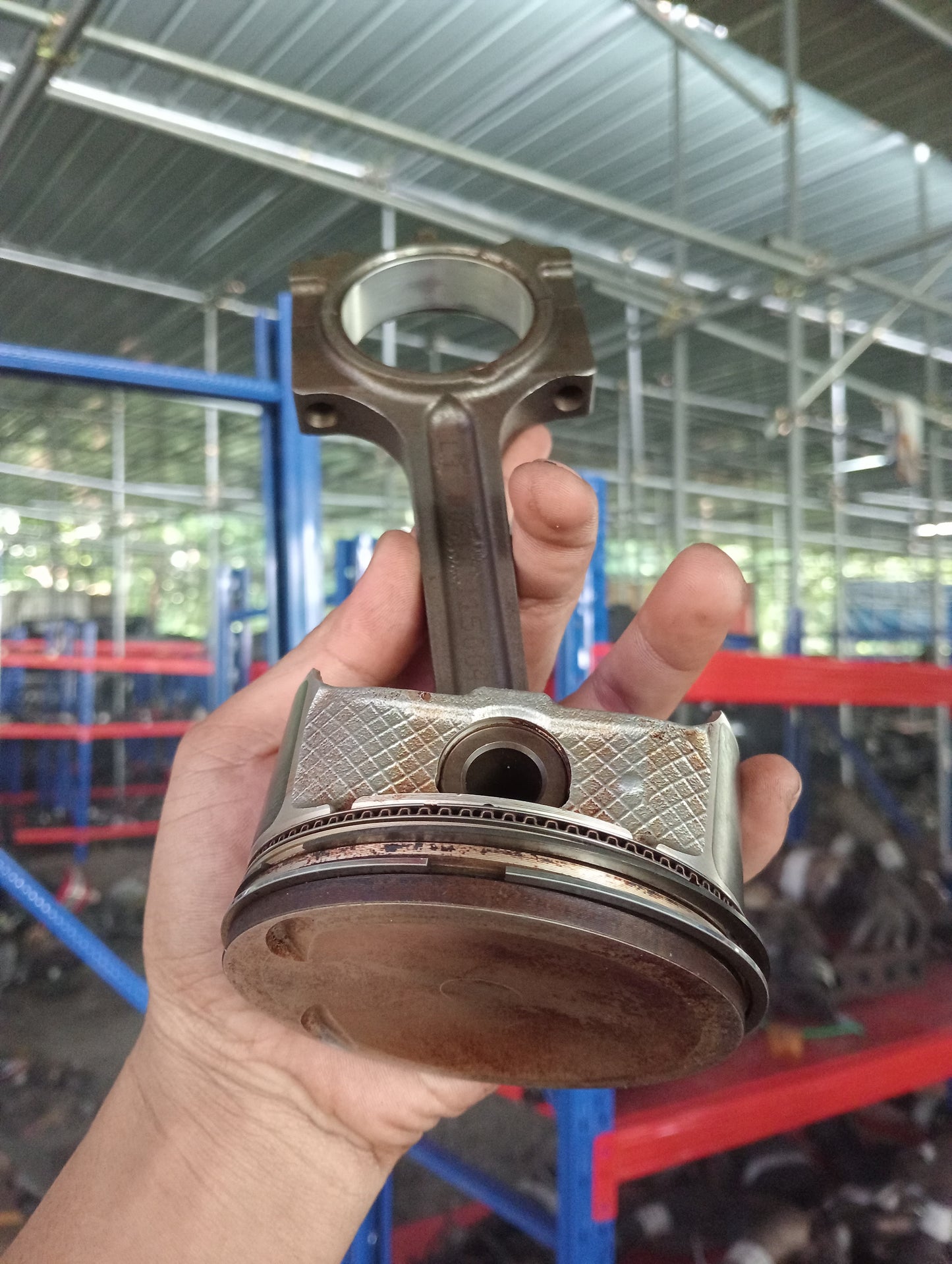 Escape 2.3 | Piston with | Connecting Rod